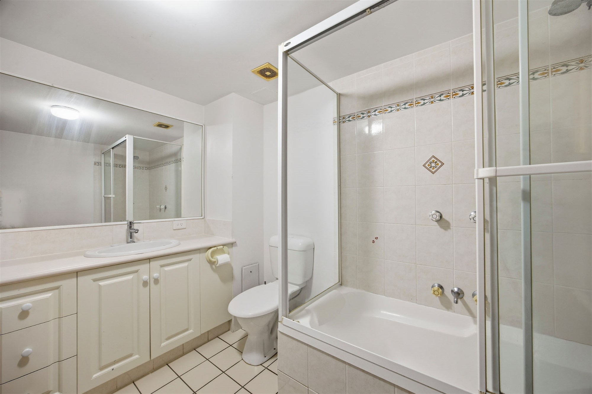 2-bedroom unit at 5/36 Alexandra Ave, Mermaid Beach, Qld, 4218, Gold Coast, Queensland