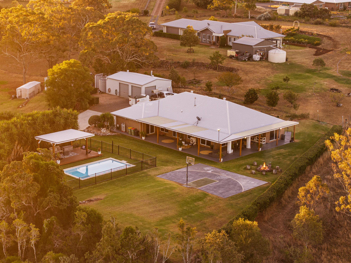 15 COLONIAL DRIVE, Gowrie Junction QLD 4352 - Image 1