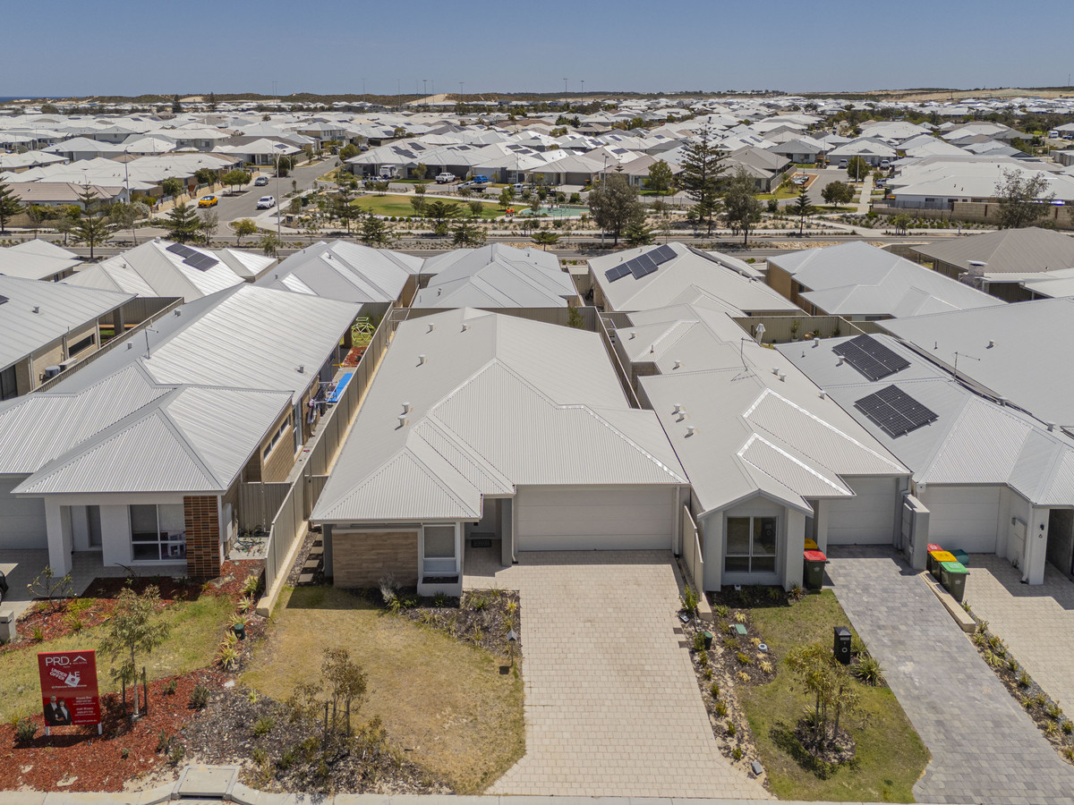 10 Primrose Road, Alkimos, WA 6038 - Image 1