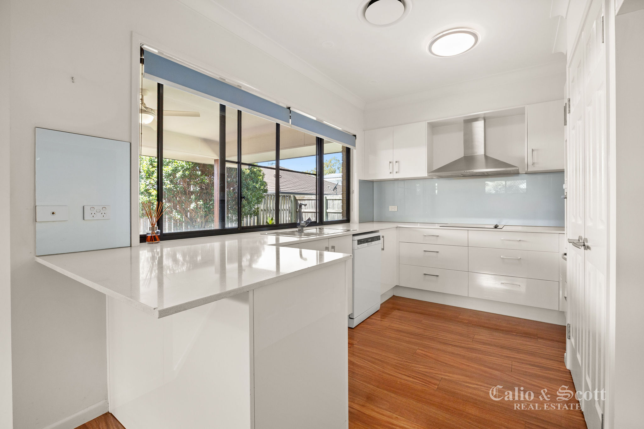 5 LAUREN CIRCUIT, Brighton QLD 4017 - Image 4