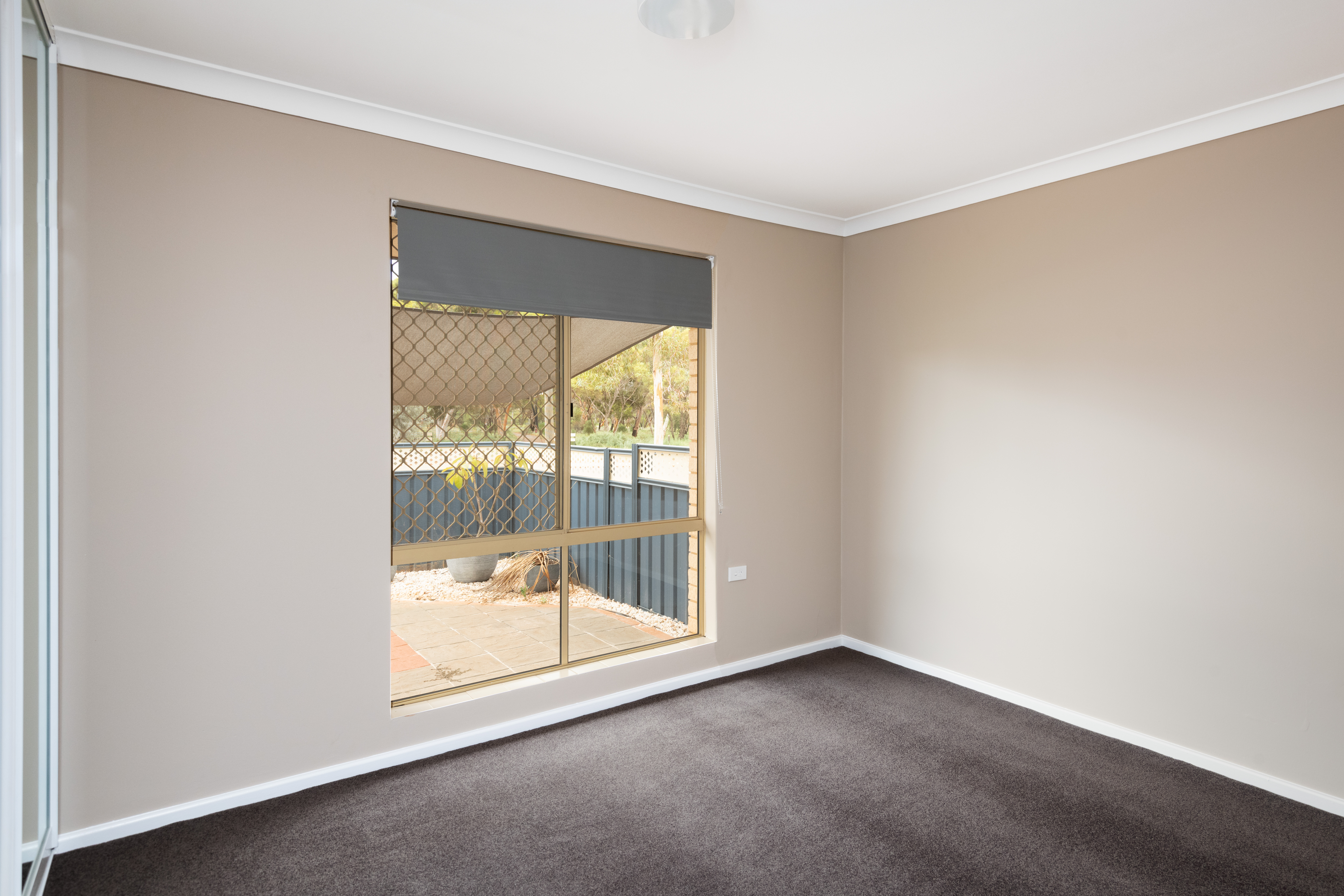 4/153 Addis Street, West Lamington, WA 6430 - Image 1