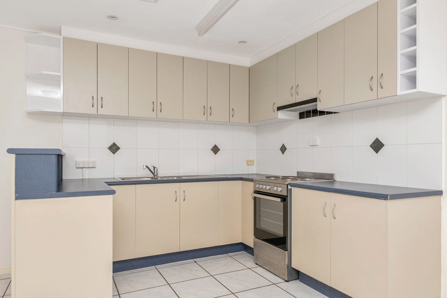 3/13 Philp Street, Hermit Park, QLD 4812 - Image 3