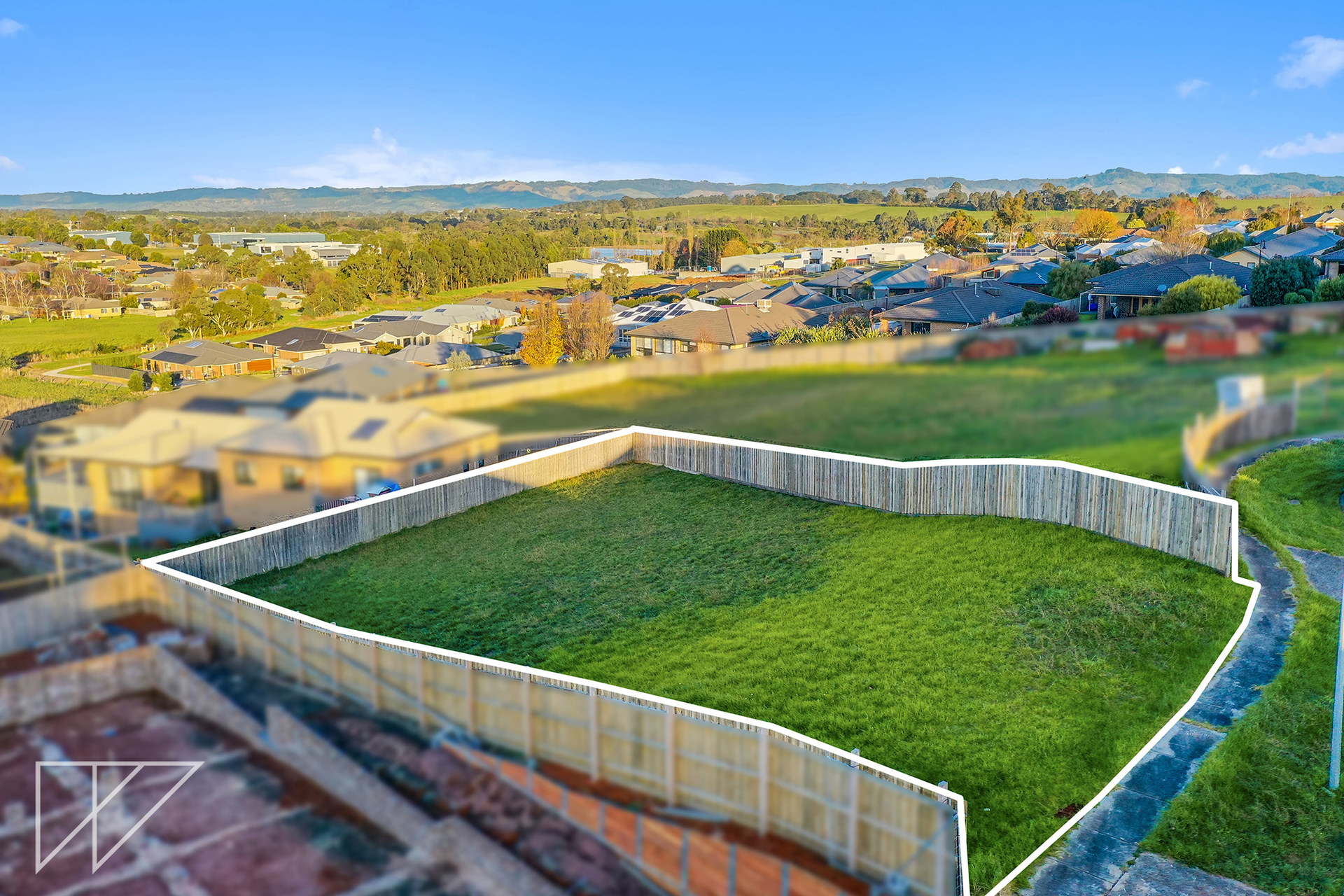 4 Ruby Close, Warragul, VIC 3820 - Image 1