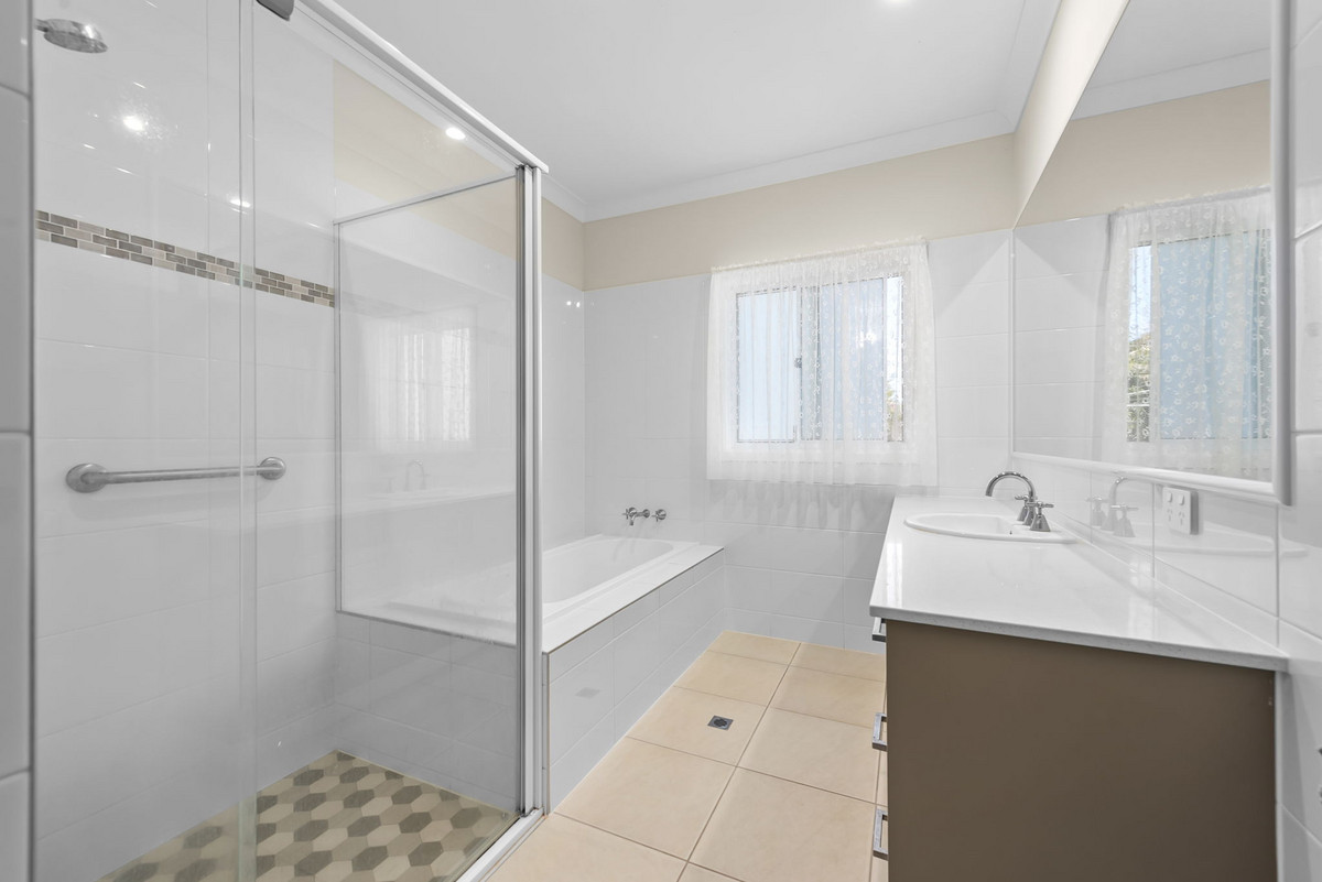 32 COLLIER STREET, Rangeville QLD 4350 - Image 5