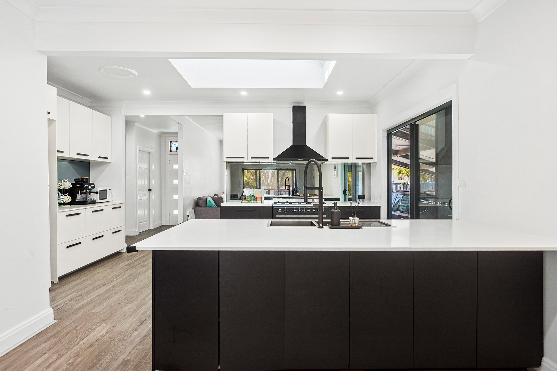 48 WOODFORD AVENUE, Warilla NSW 2528 - Image 3