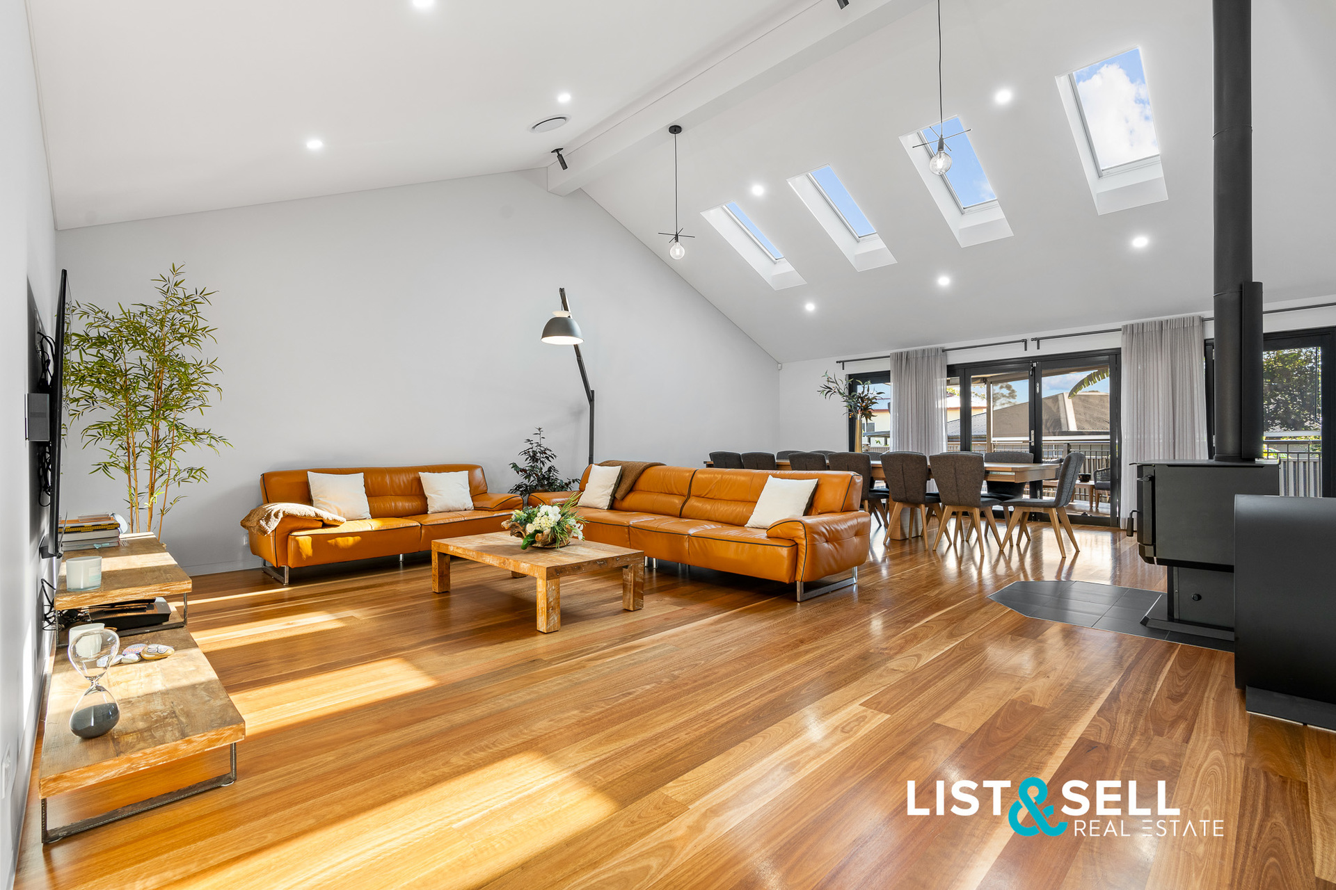 5-bedroom house at 14 MISIMA PLACE, Glenfield NSW 2167, Campbelltown (Nsw), New South Wales