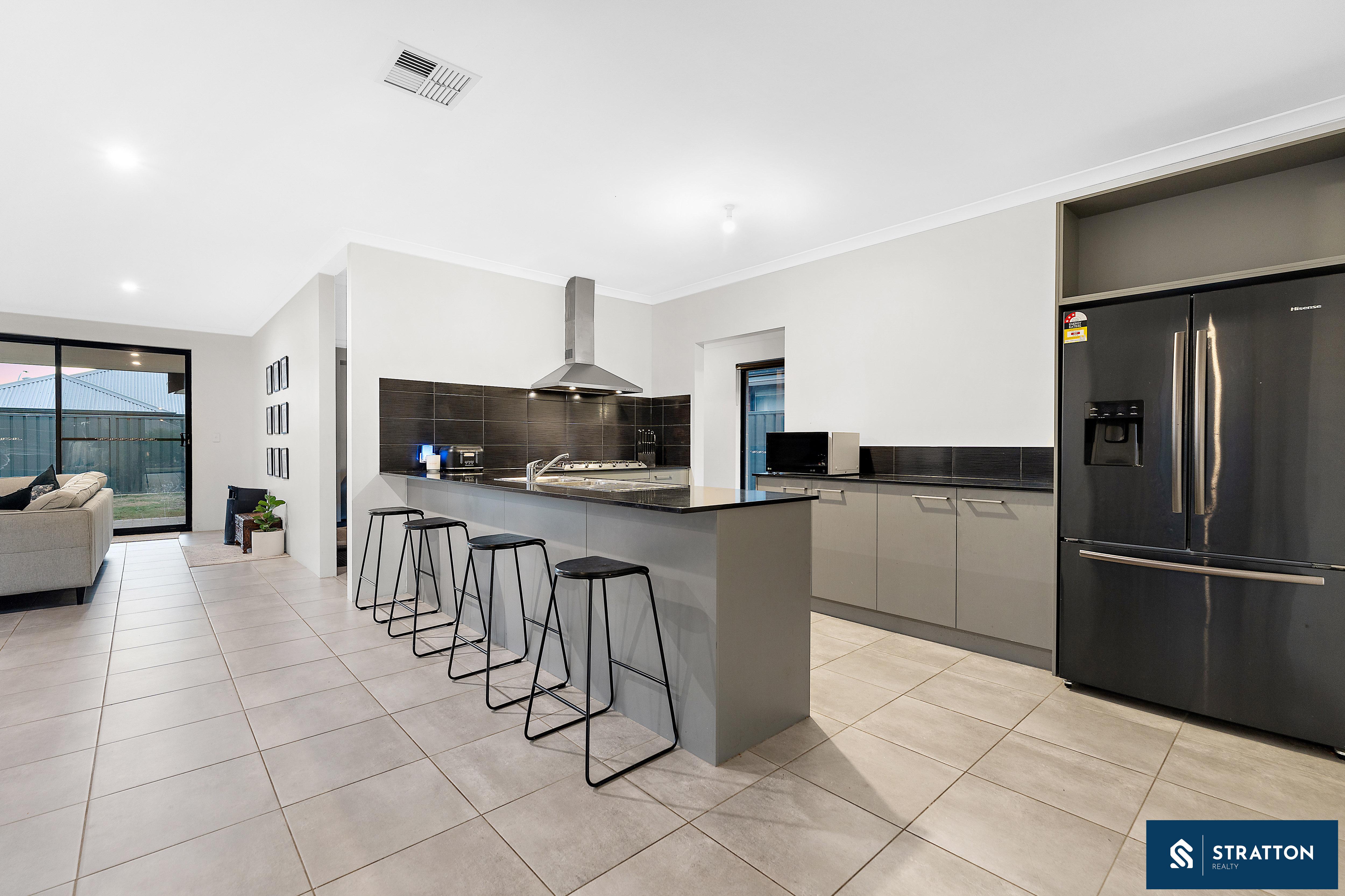 4-bedroom house at 17 Macintyre View, Hilbert, WA 6112, Armadale, Western Australia