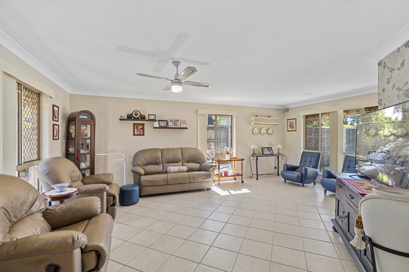 5 OAK HILL CRESCENT, Parkwood QLD 4214 - Image 7