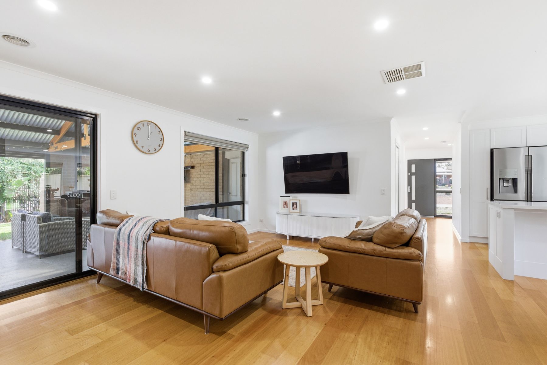 74 PIONEER DRIVE, Maiden Gully VIC 3551 - Image 4