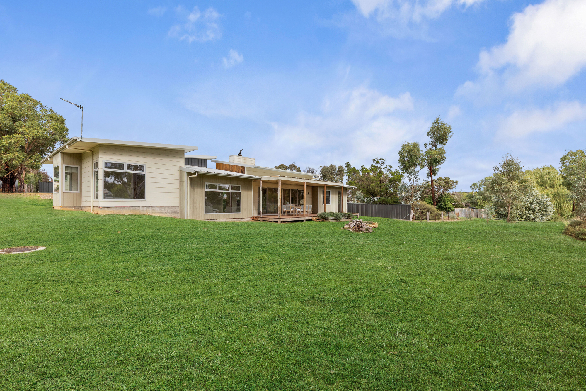 3-bedroom unit at 4/7 Stephen Street, Campbells Creek, VIC 3451, Mount Alexander, Victoria