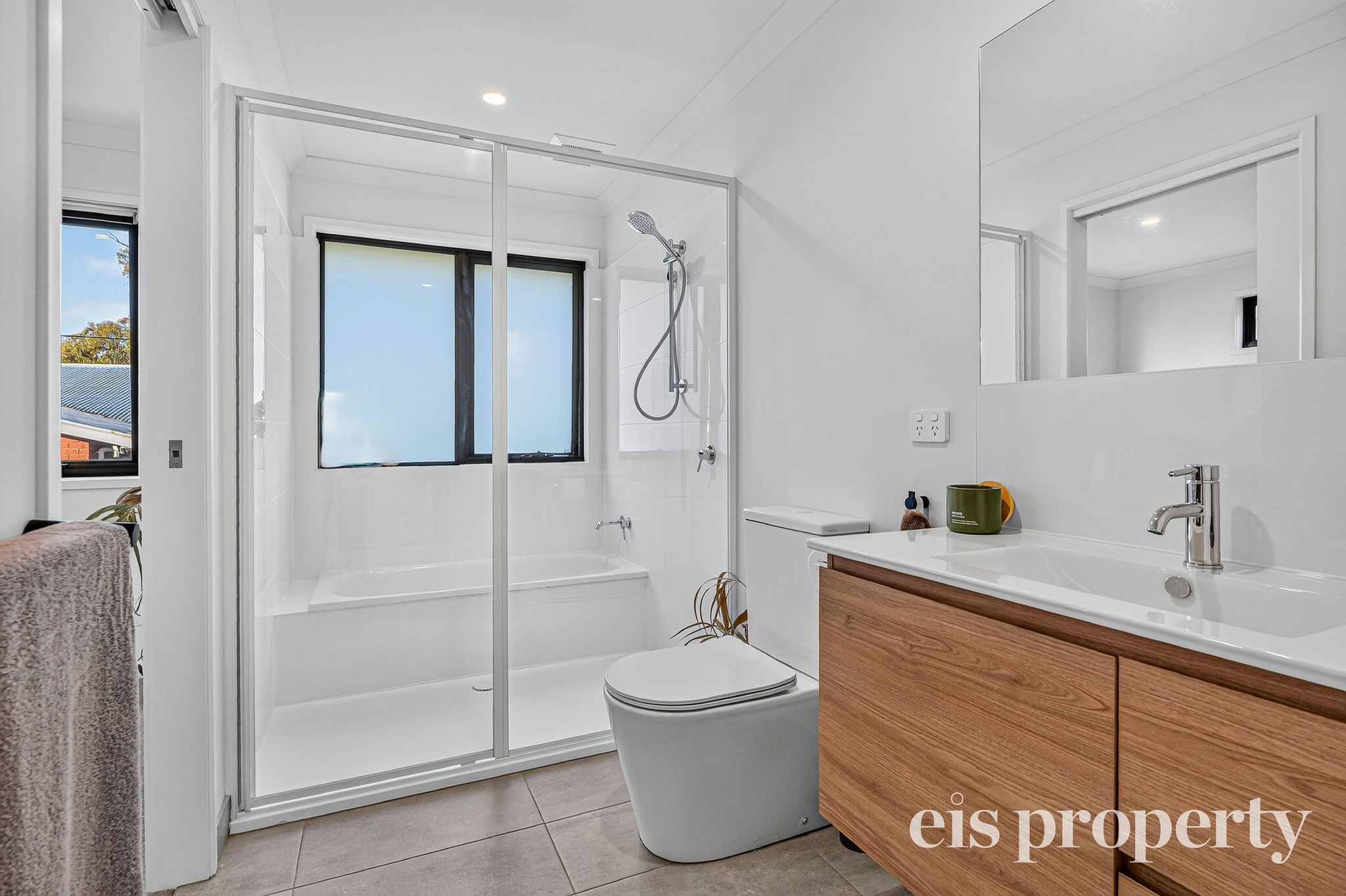 3-bedroom unit at 3/31 Lewan Avenue, Kingston, TAS 7050, Kingborough, Tasmania