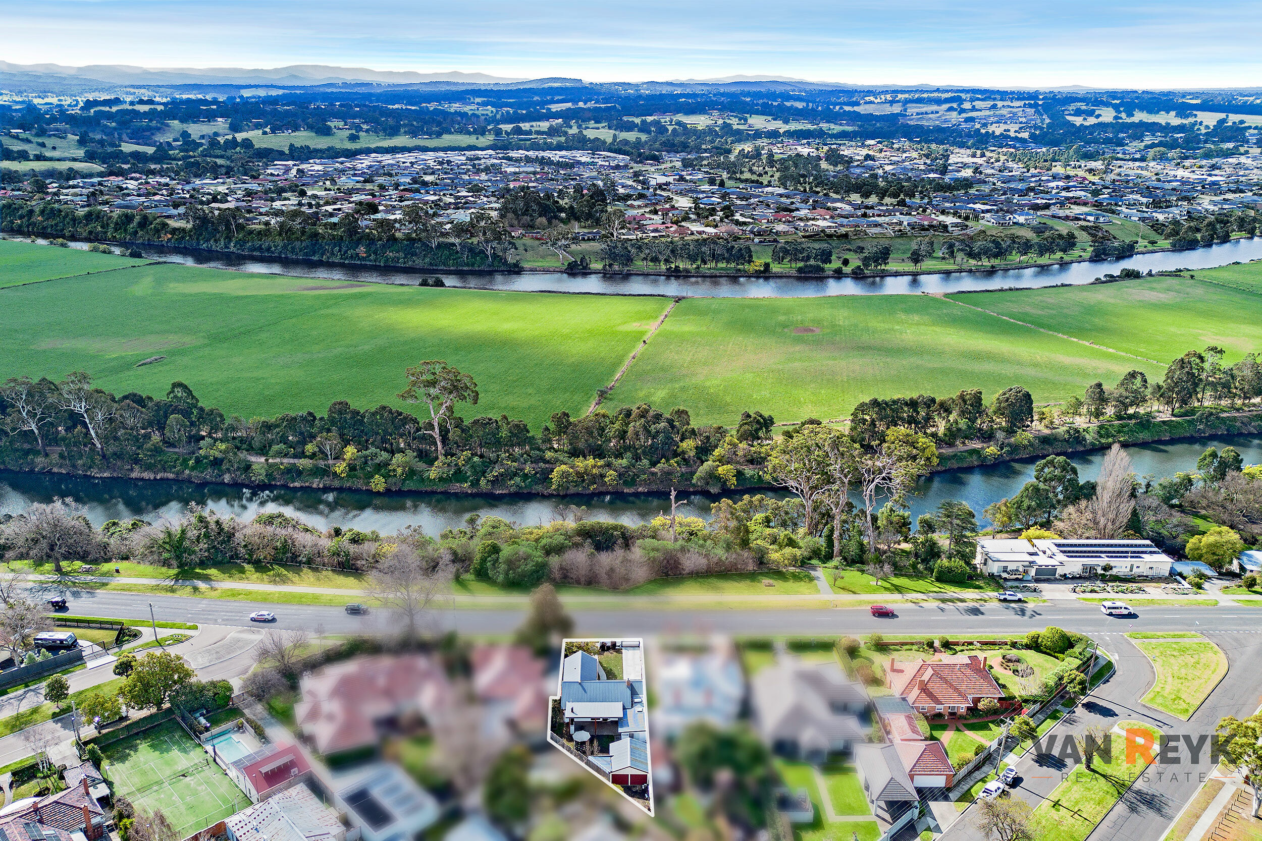 3-bedroom house at 53 Riverine Street, Bairnsdale, VIC 3875, East Gippsland, Victoria