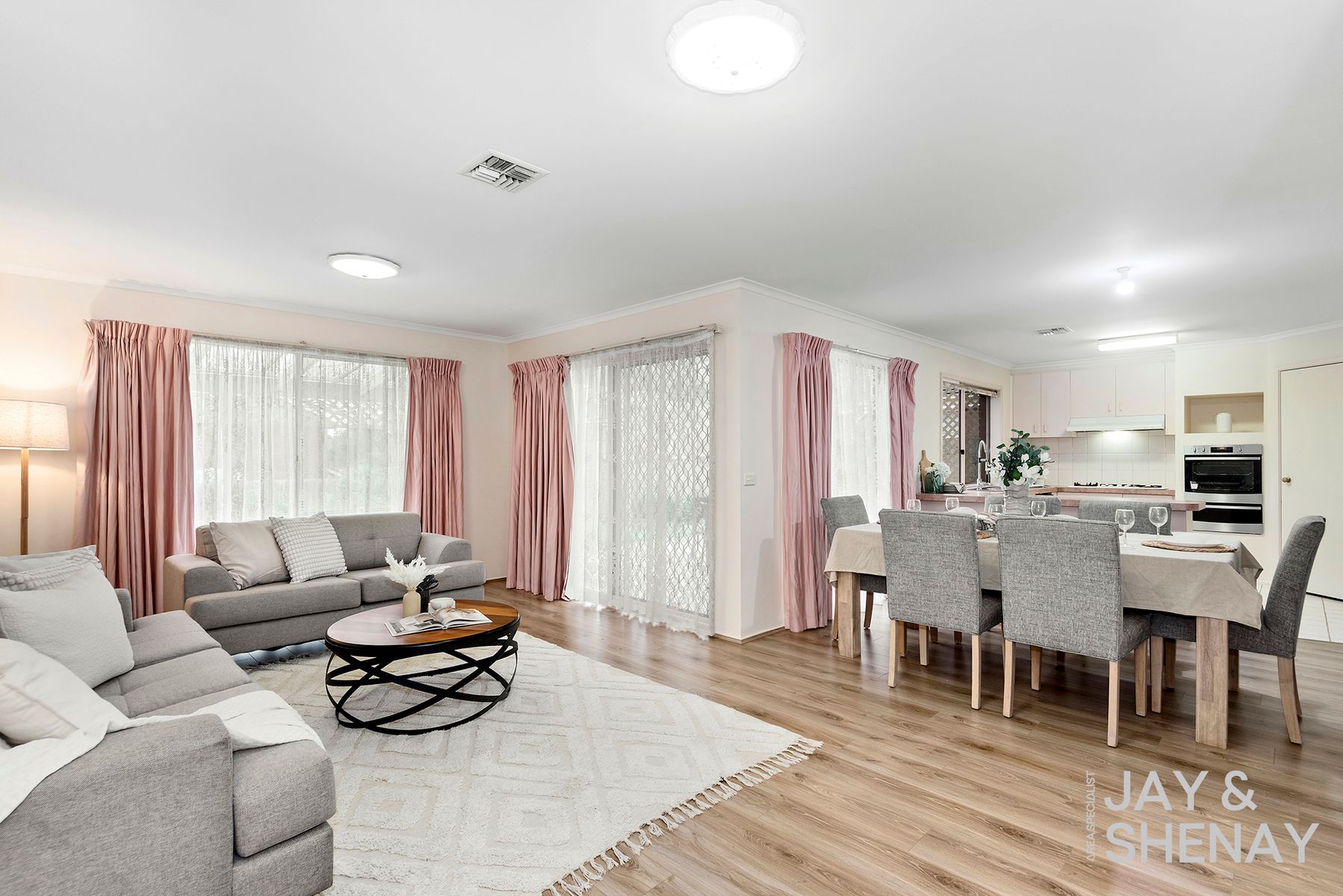 29 BARNSLEY DRIVE, Endeavour Hills VIC 3802 - Image 4