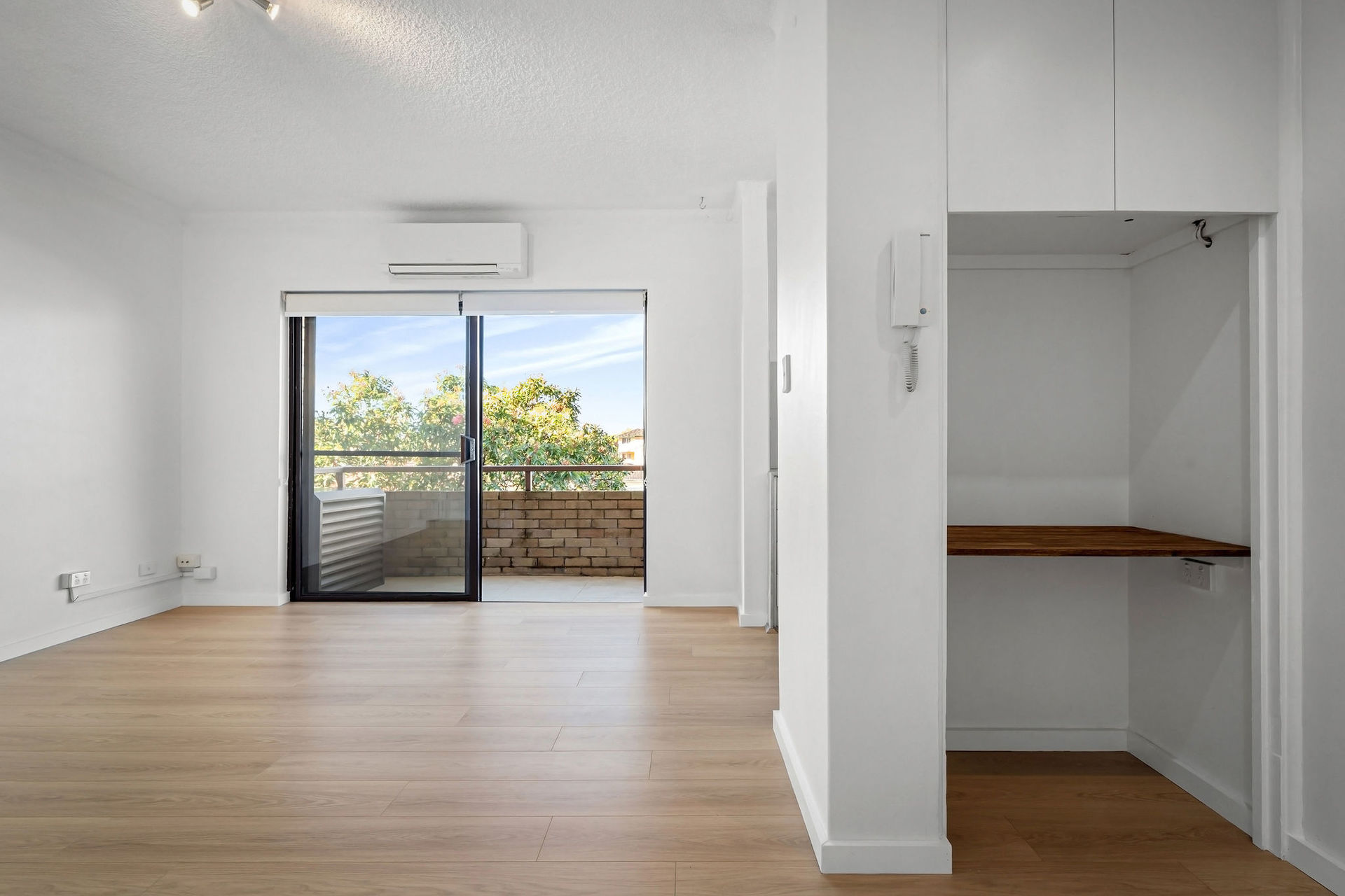 UNIT 10 CLAREMONT 11-13 CARONIA AVENUE, Cronulla NSW 2230 - Image 3