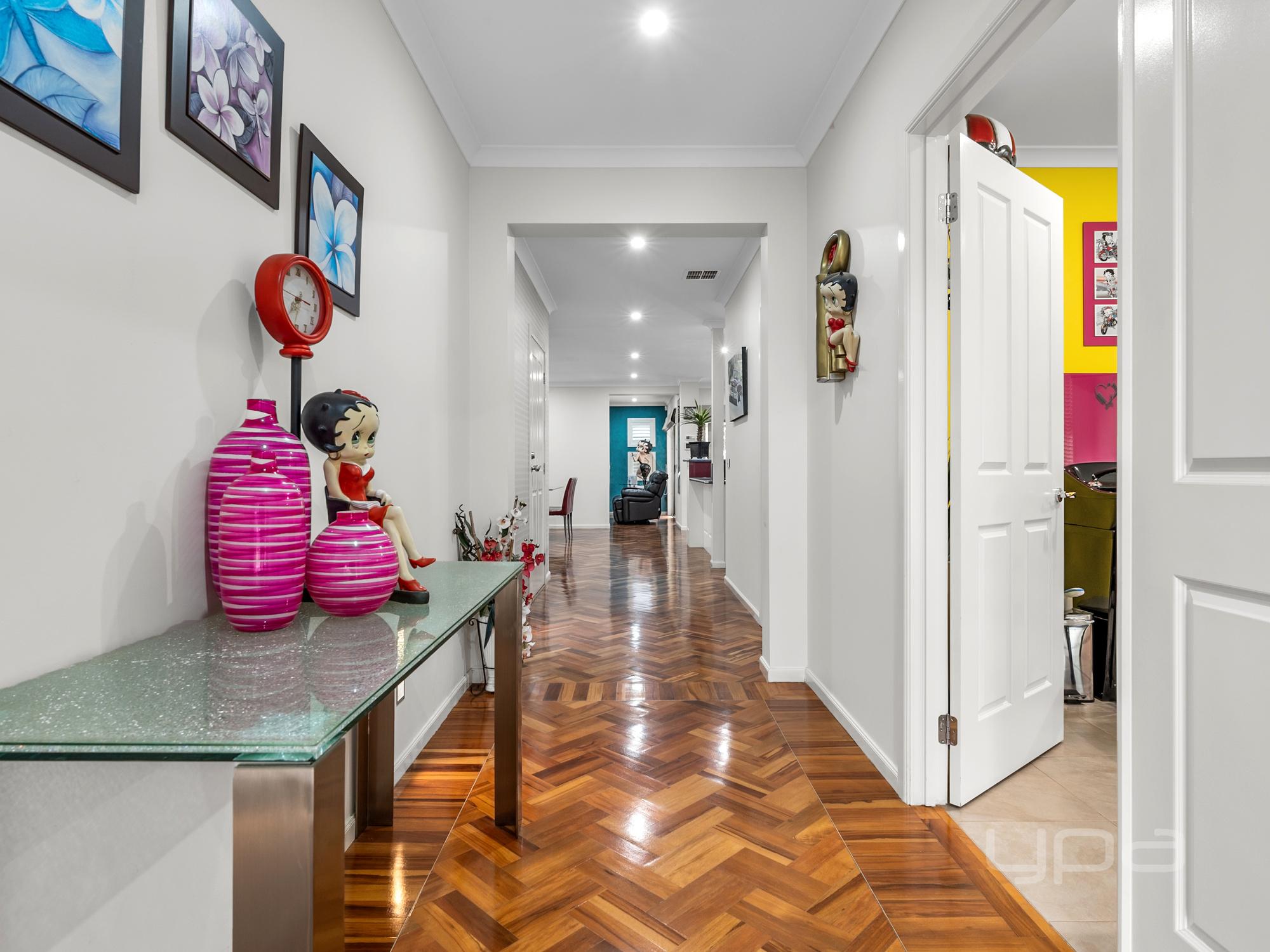 5 Ranfurlie Circuit, Melton West, Vic, 3337 - Image 4