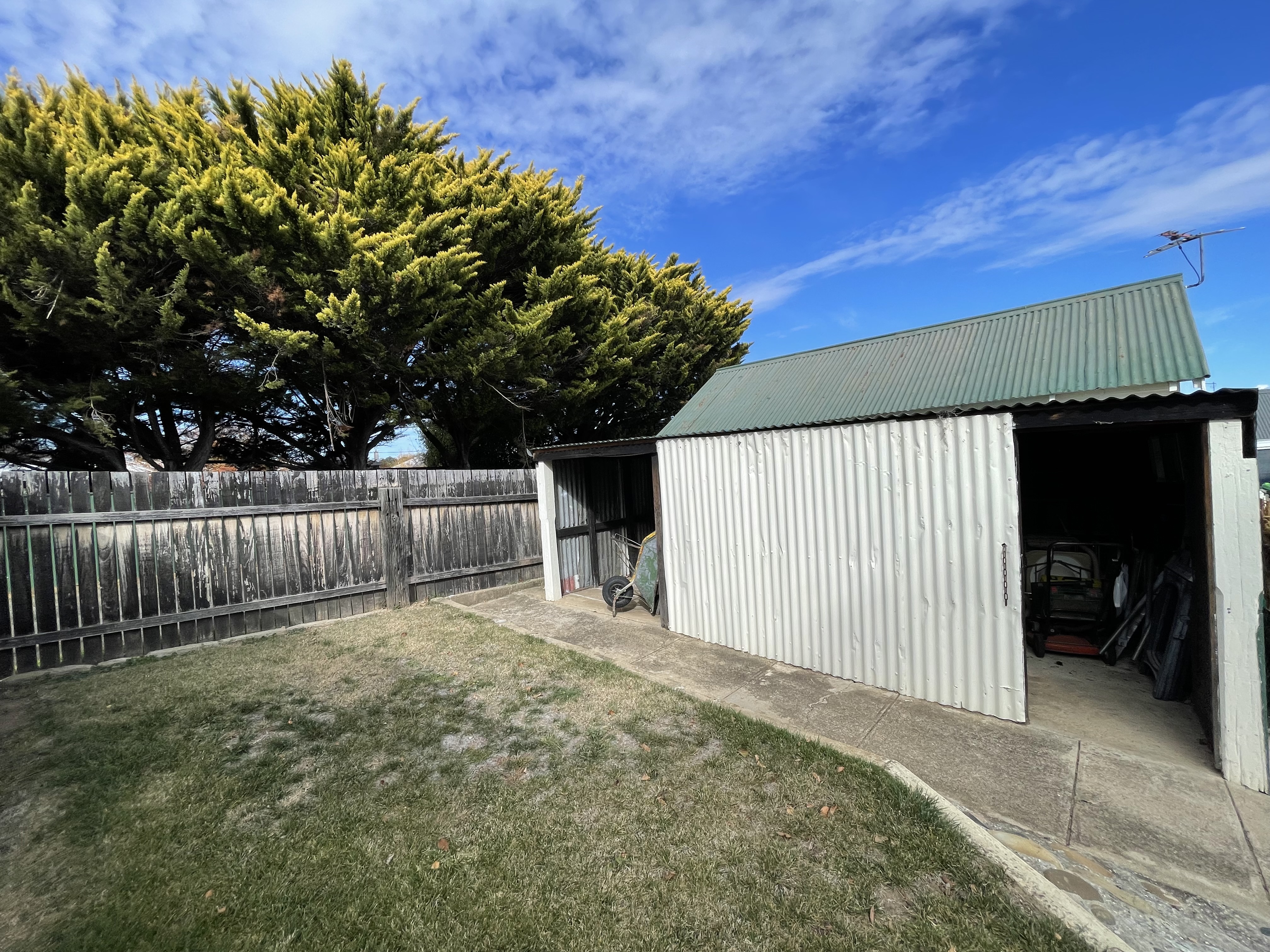 5-bedroom house at 32 Commissioner Street, Cooma, NSW 2630, Snowy Monaro, New South Wales