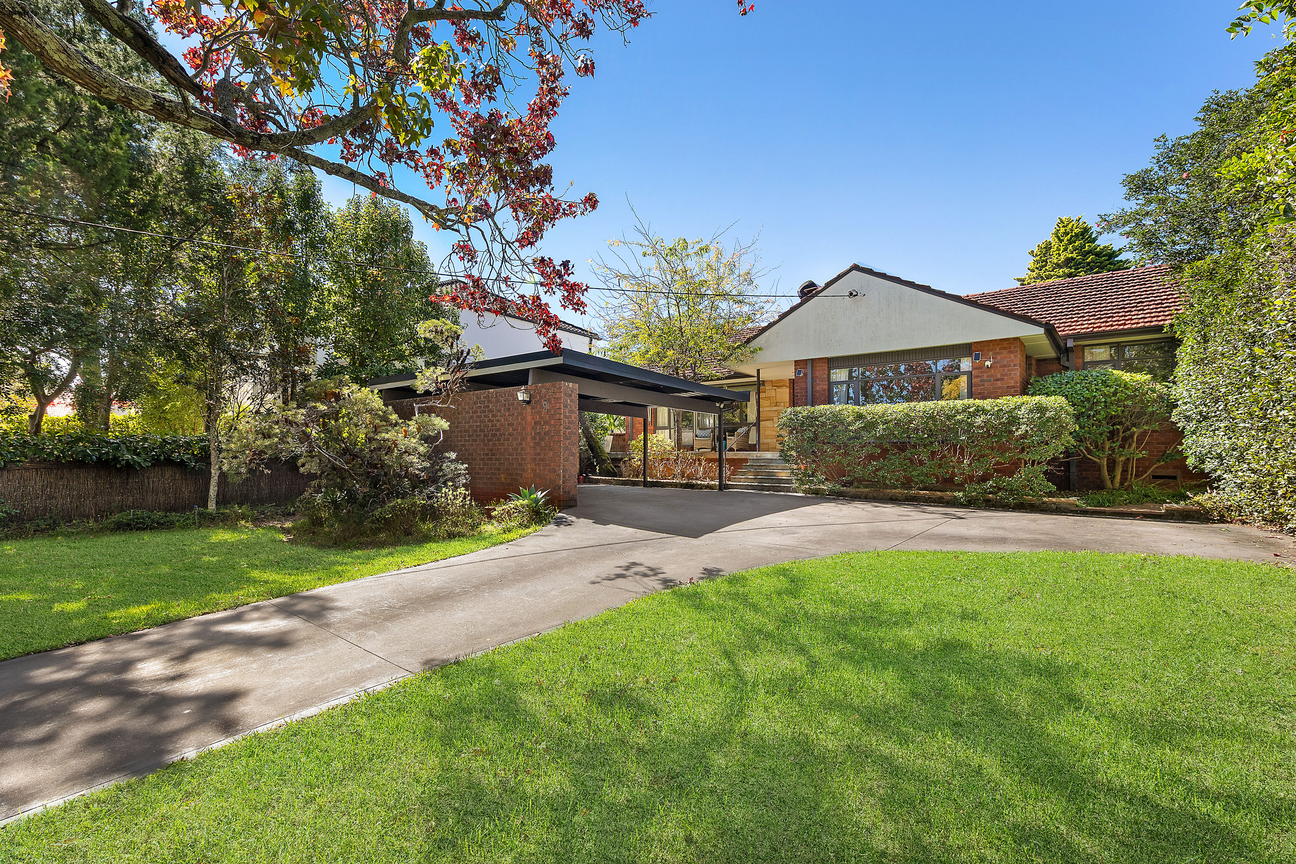 9 Warrabina Avenue, St Ives, NSW 2075 - Image 2