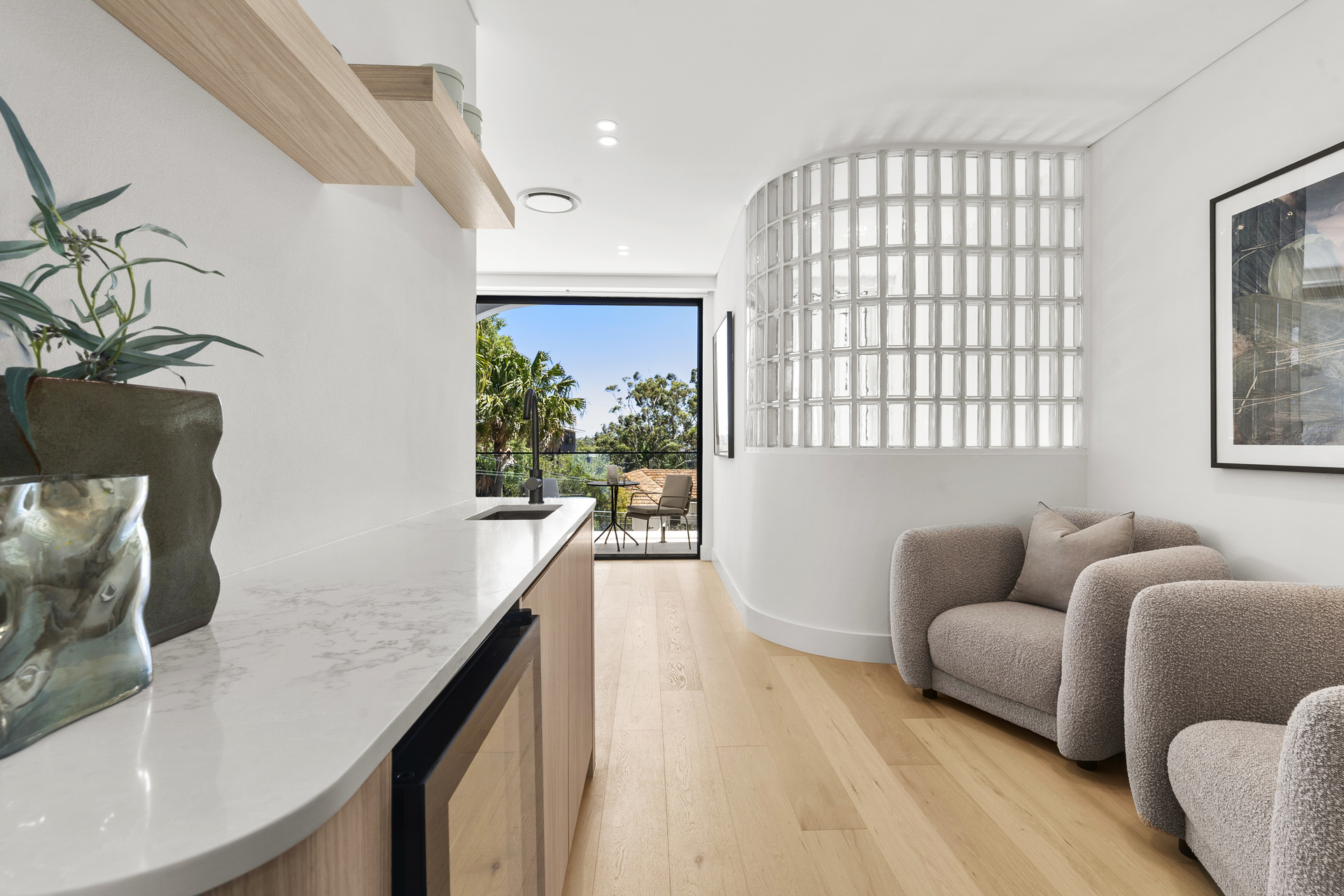 5-bedroom unit at 4B Rocklea Crescent, Sylvania, NSW 2224, Sutherland, New South Wales