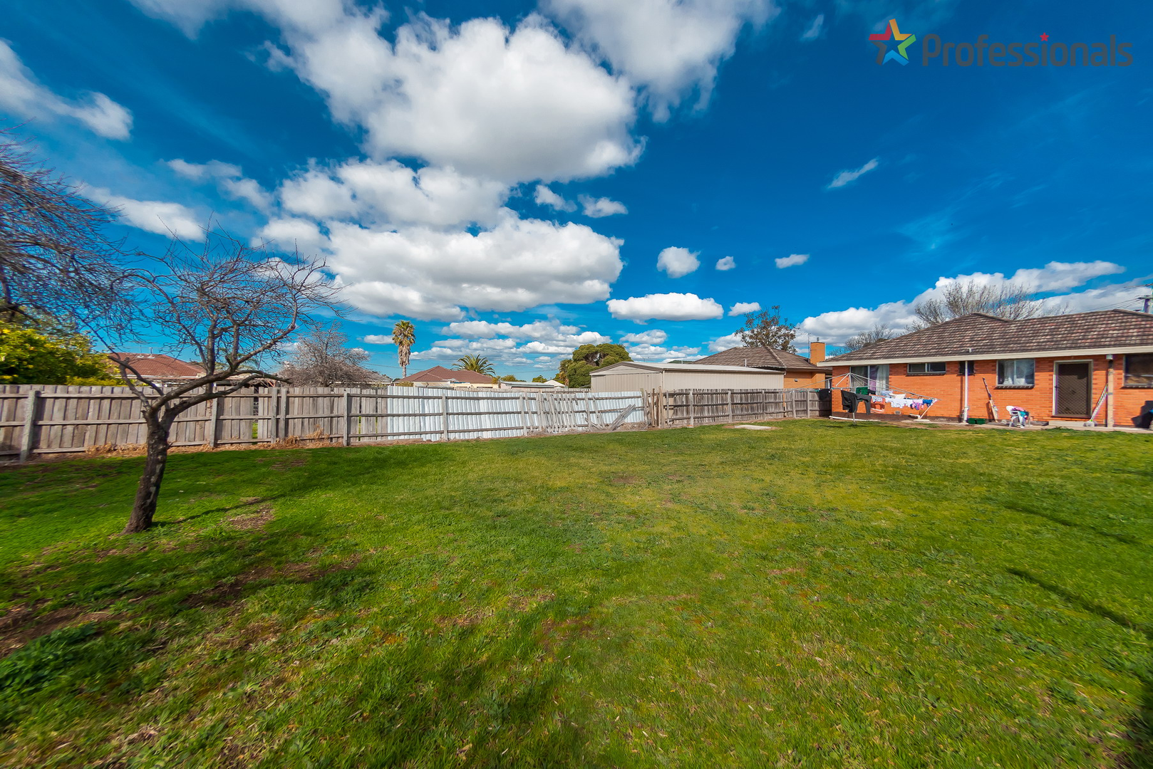 52 Rhodes Street, St Albans, VIC 3021 - Image 8