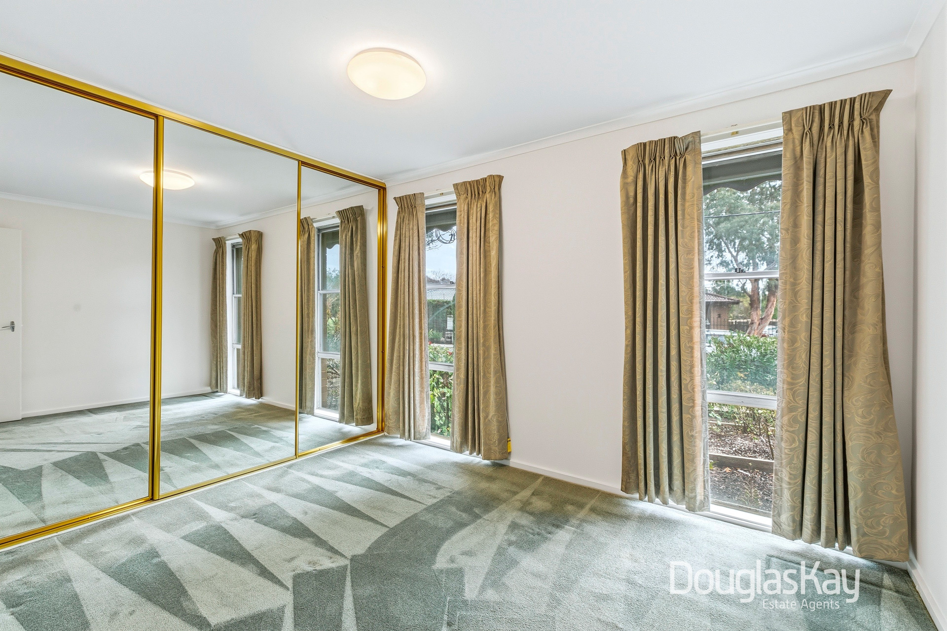 11 BUCKINGHAM CRESCENT, Sunshine West VIC 3020 - Image 9
