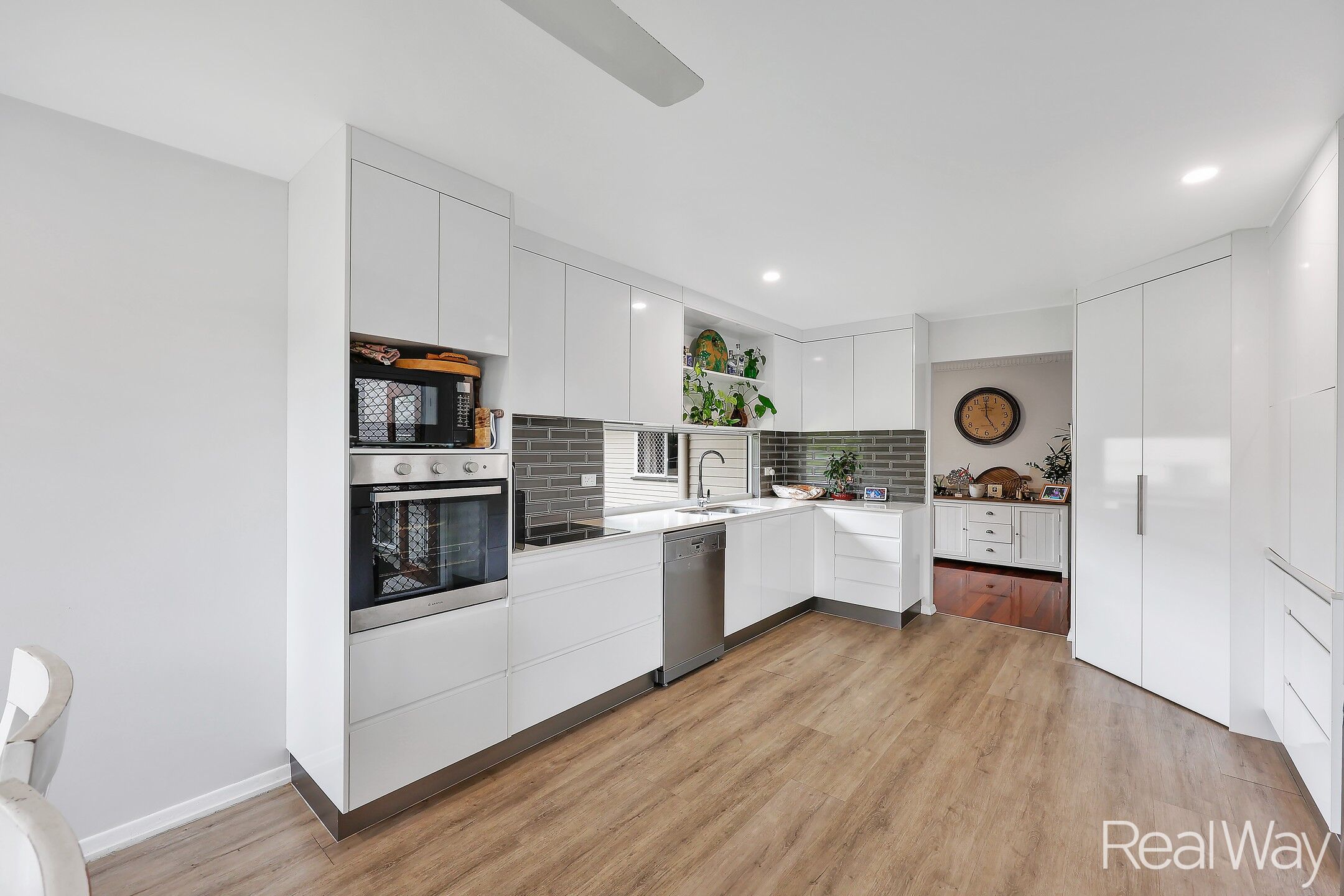 12 LLOYD STREET, Walkervale QLD 4670 - Image 8