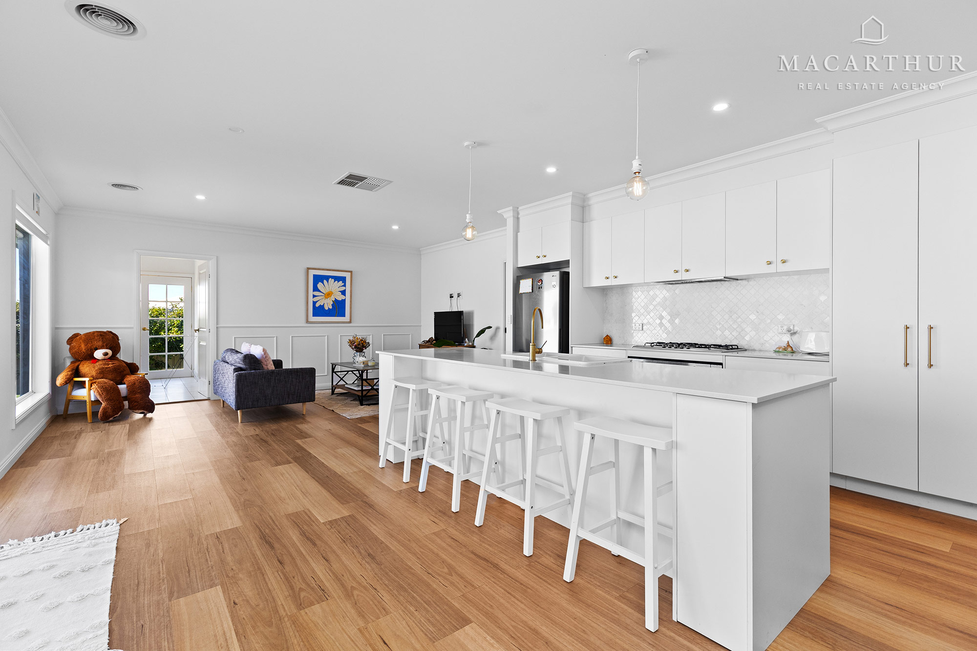 68 JUMBUCK DRIVE, Gobbagombalin NSW 2650 - Image 1