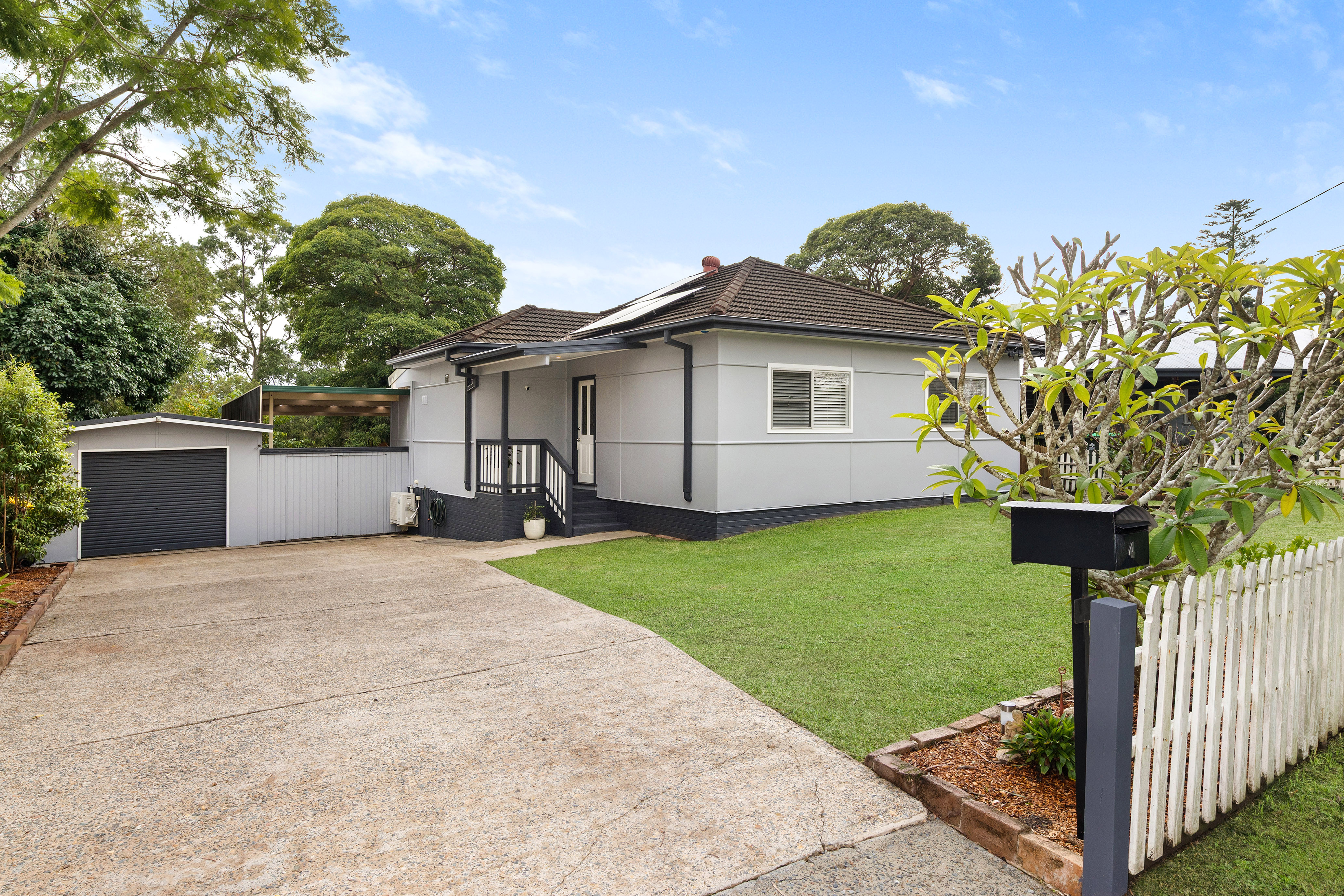 4-bedroom house at 4 Ulolo Avenue, Hornsby Heights, NSW 2077, Hornsby, New South Wales