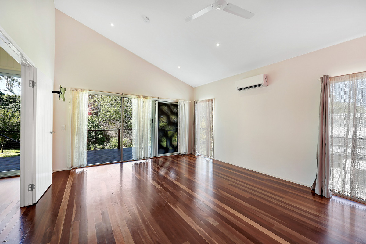 178 KINGFISHER PARADE, Toogoom QLD 4655 - Image 10