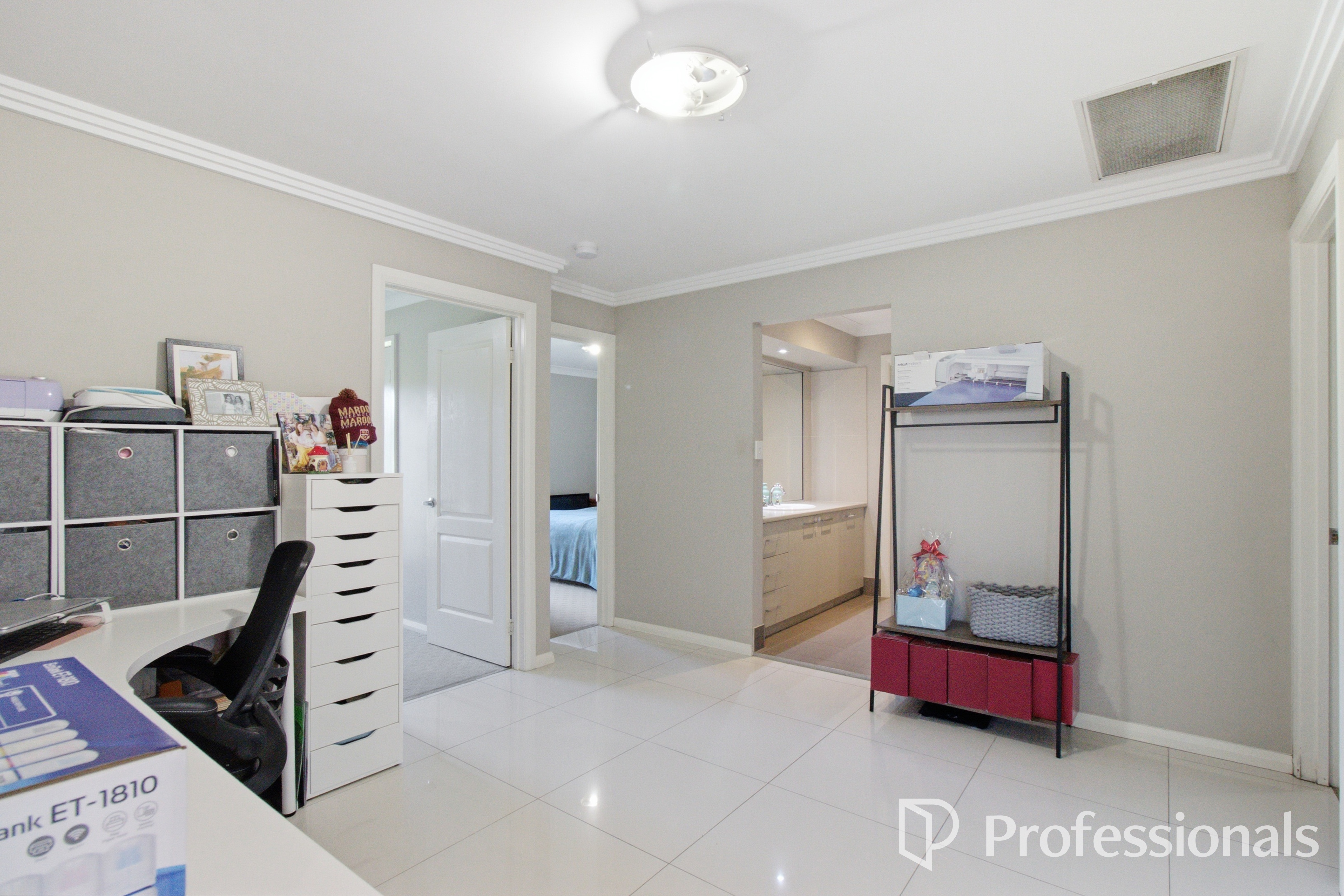 4-bedroom house at 7 Warambee Street, Glenfield Park, NSW 2650, Wagga Wagga, New South Wales
