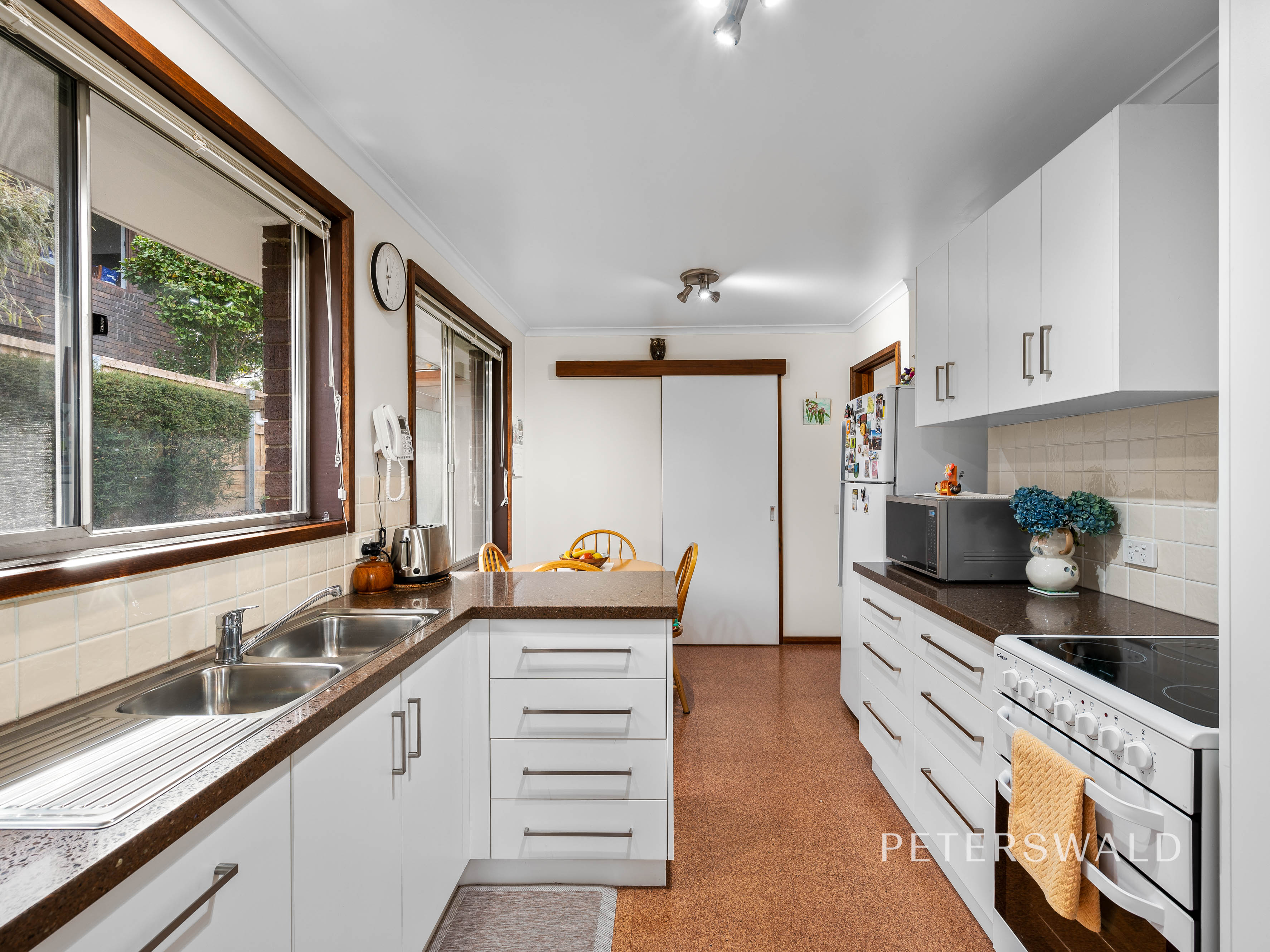 6 WAKEFORD AVENUE, Kingston TAS 7050 - Image 4