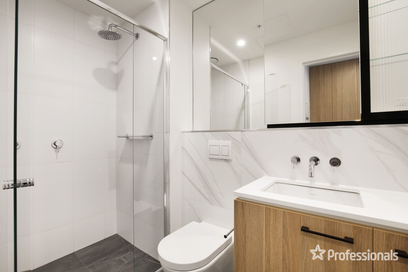 302/11 Bent Street, Bentleigh, VIC 3204 - Image 5