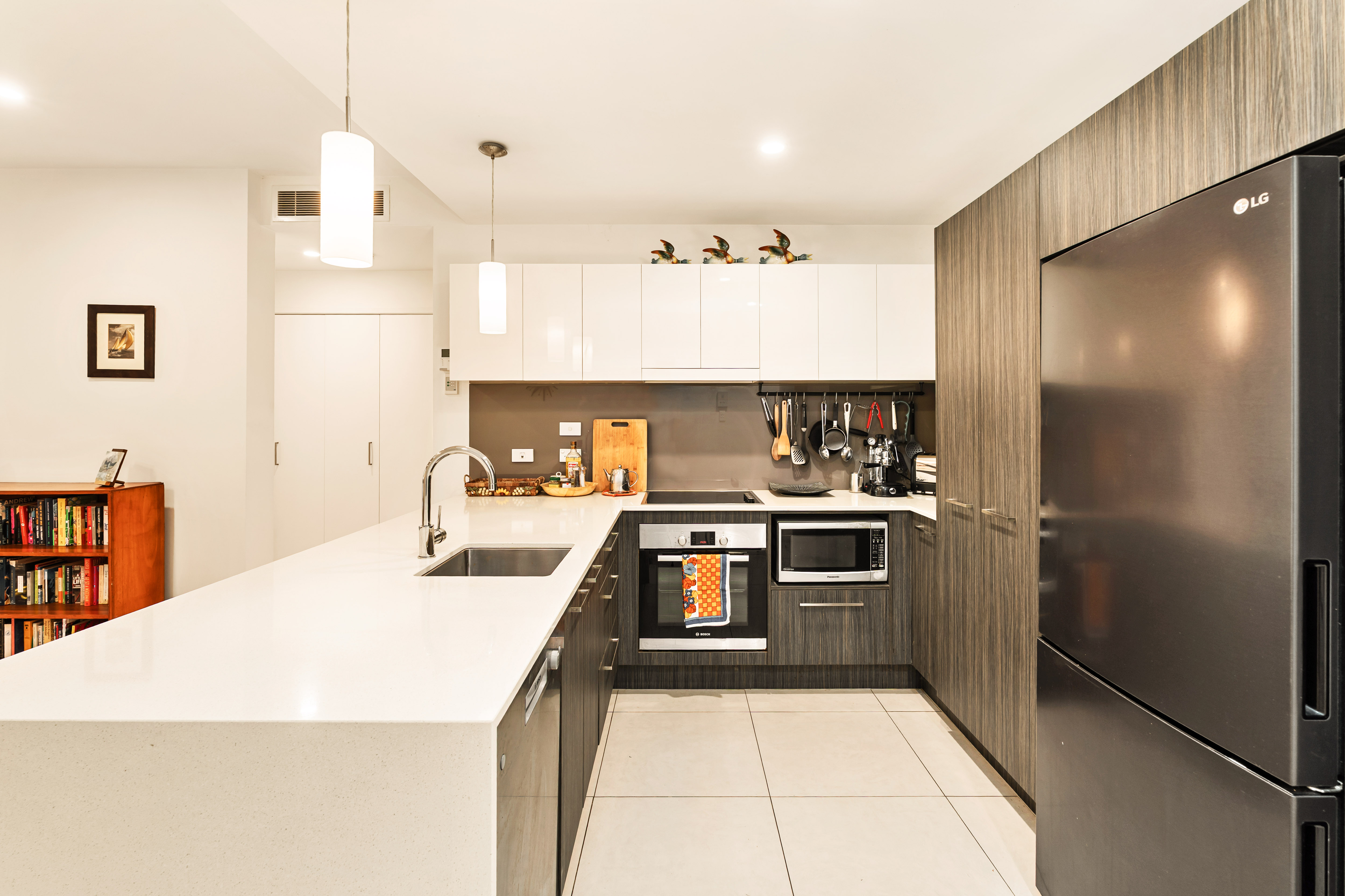 3-bedroom unit at 2/30 Second Avenue, Sandgate, Qld, 4017, Brisbane, Queensland