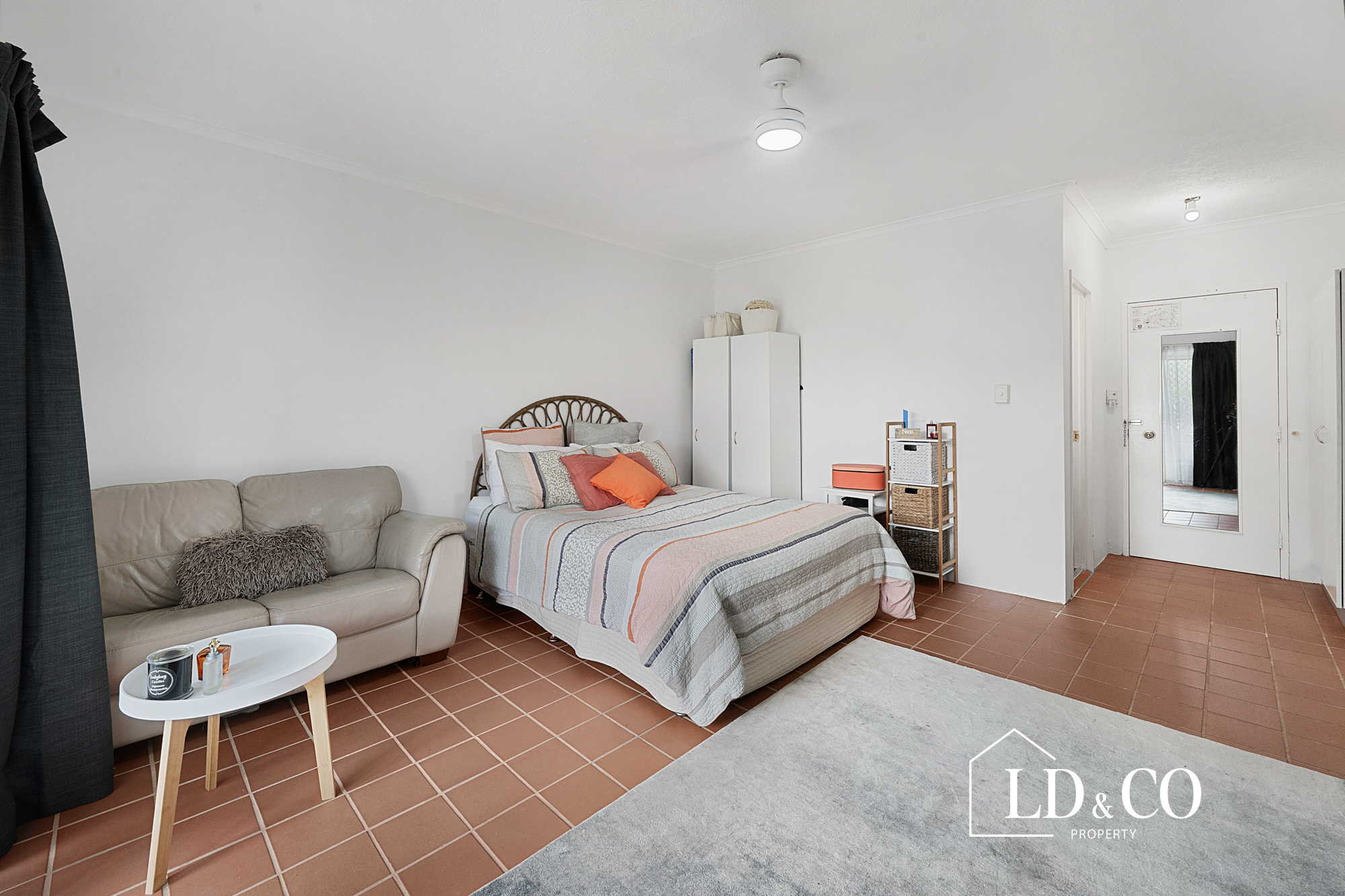 6 6 BEACH ROAD, DOLPHIN HEADS QLD 4740 - Image 2