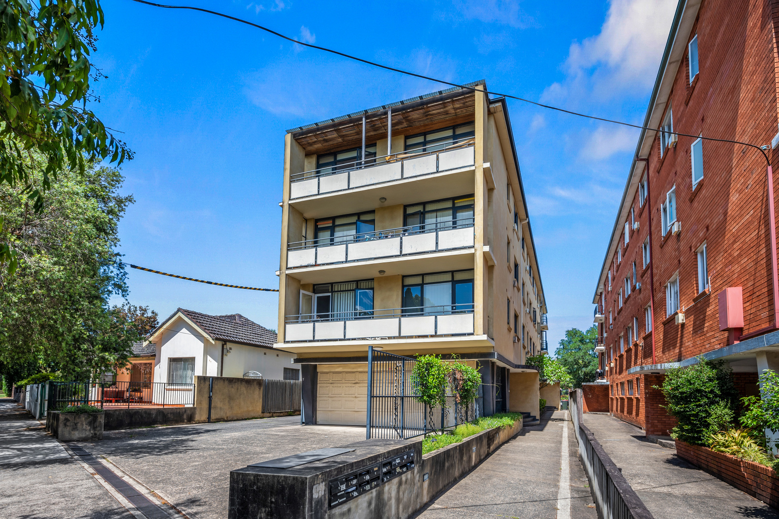 2/7 Bruce Street, Ashfield, NSW 2131 - Image 1