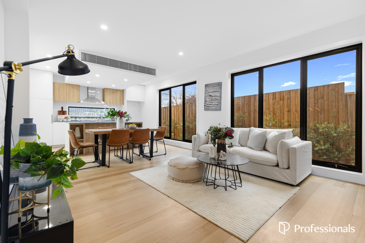 Unit 1/7-8 Blanche Court, Doncaster East, Vic, 3109 - Image 1