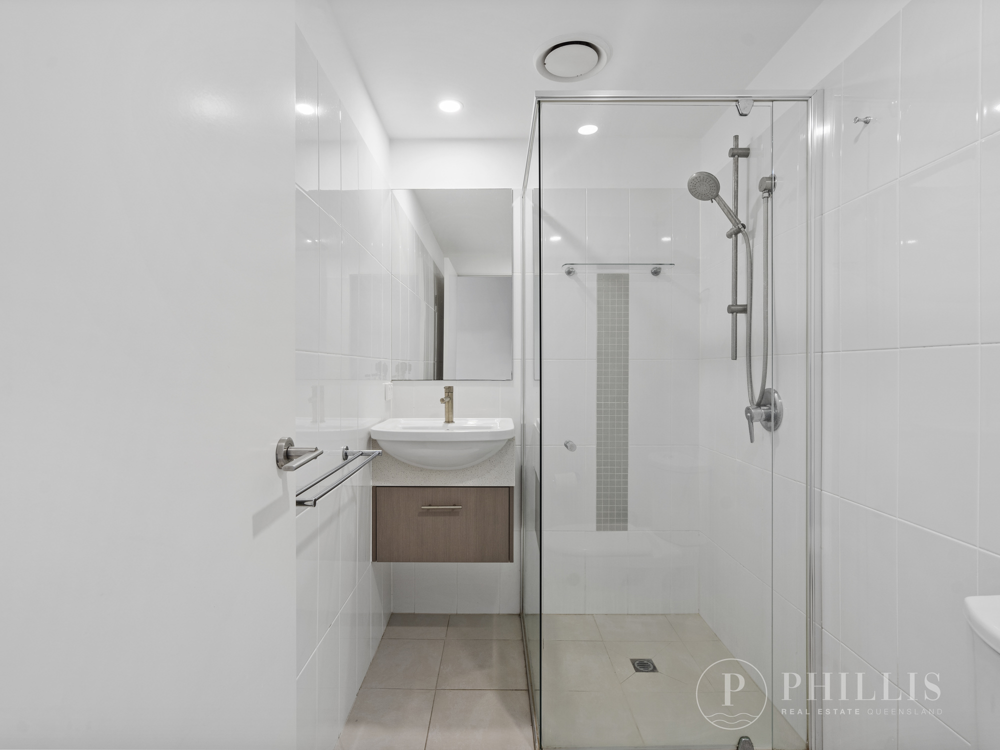 2308/2 Activa Way, Hope Island, Qld, 4212 - Image 8