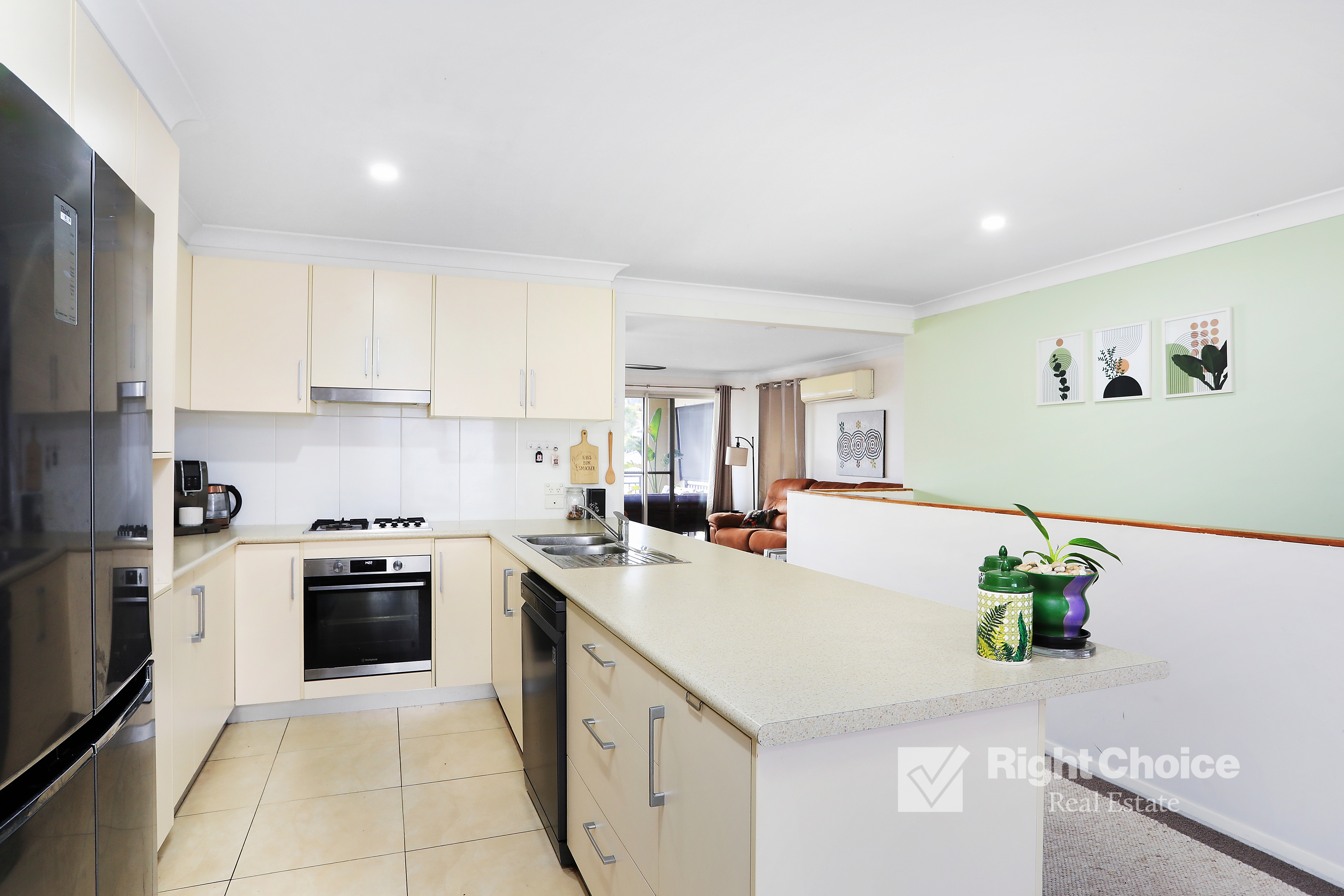 14 34 ALBATROSS DRIVE, BLACKBUTT NSW 2529 - Image 2