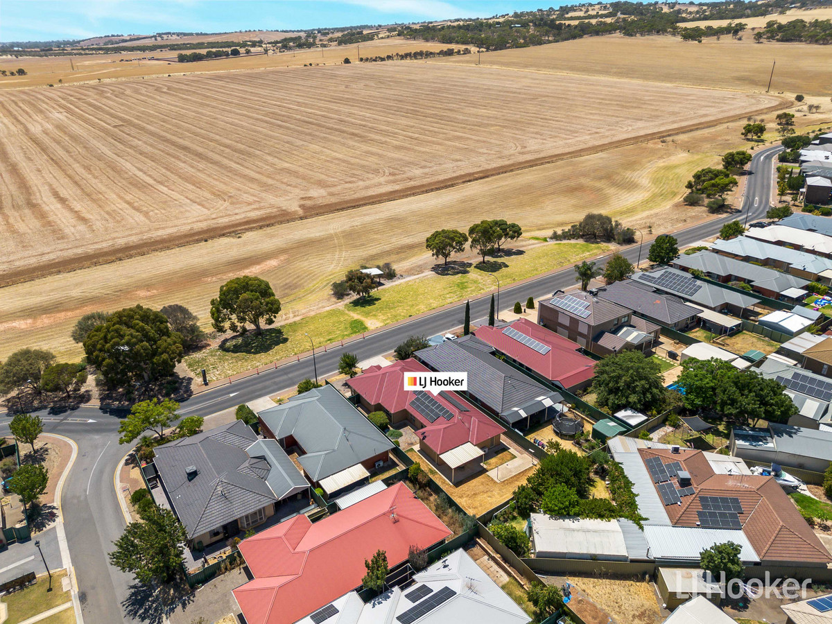 4-bedroom house at 121 Kingate Boulevard, Blakeview, SA 5114, Playford, South Australia