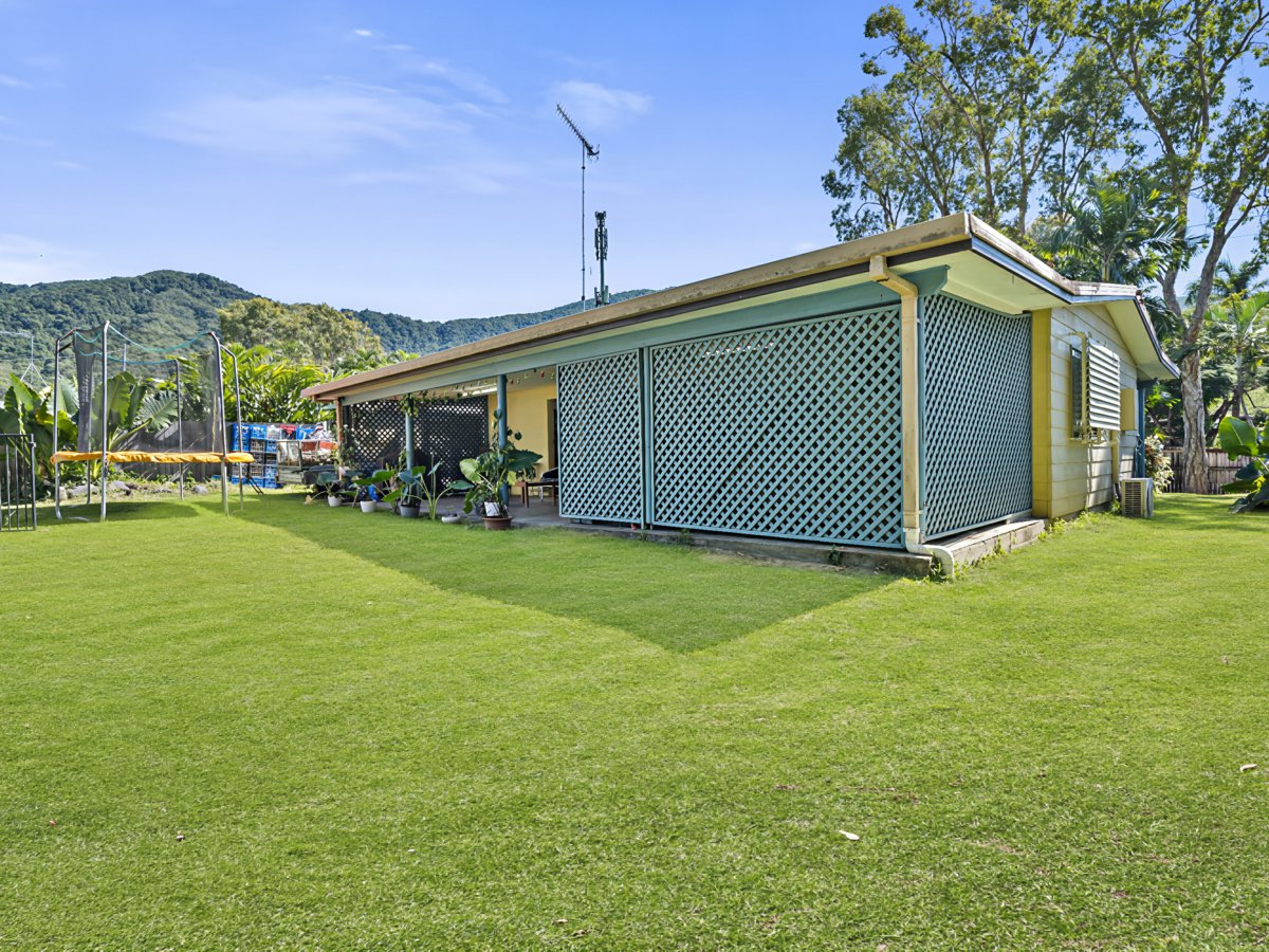 51 ENDEAVOUR ROAD, Clifton Beach QLD 4879 - Image 9