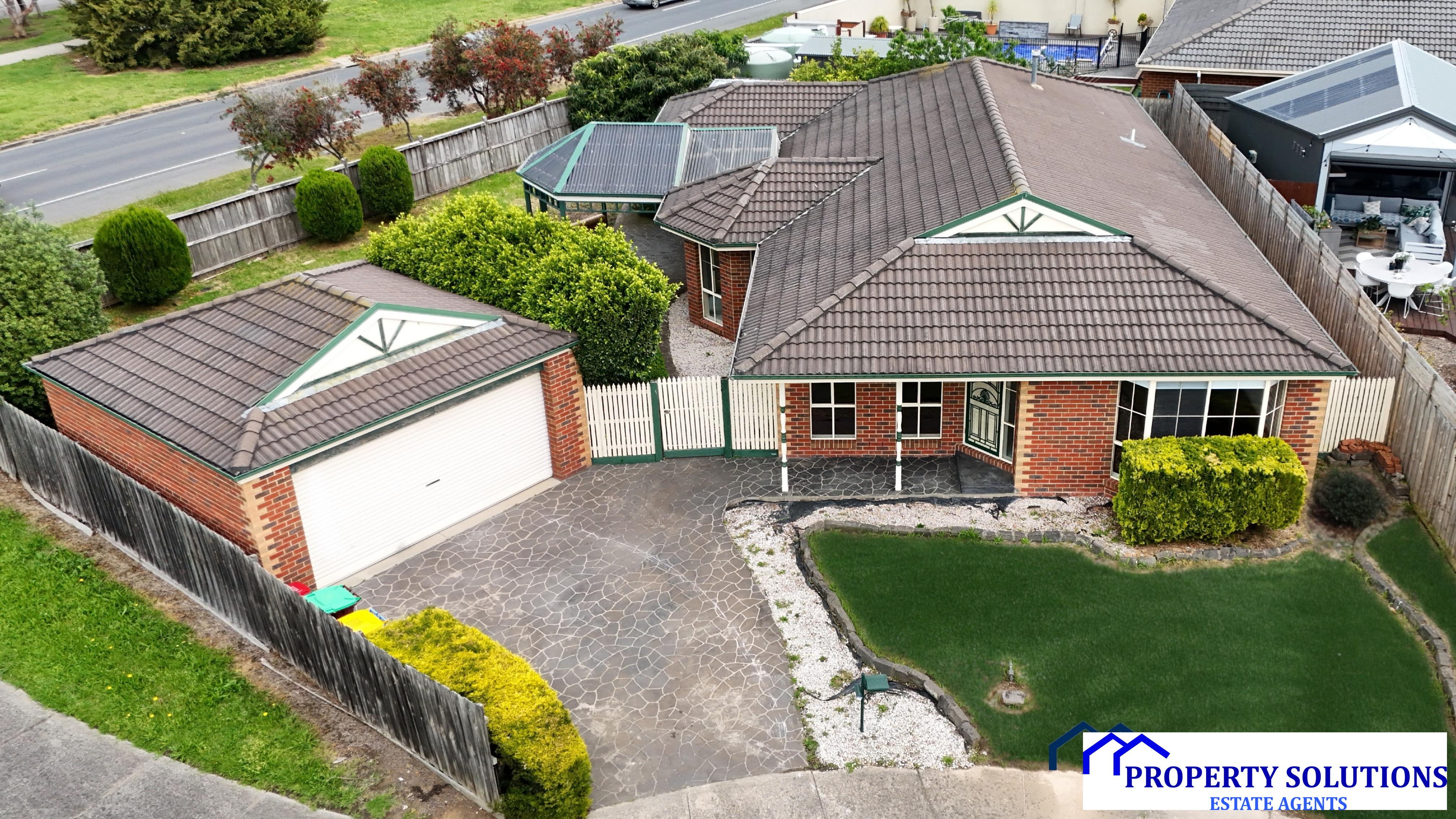 13 Treetop Court, Narre Warren South, VIC 3805 - Image 3