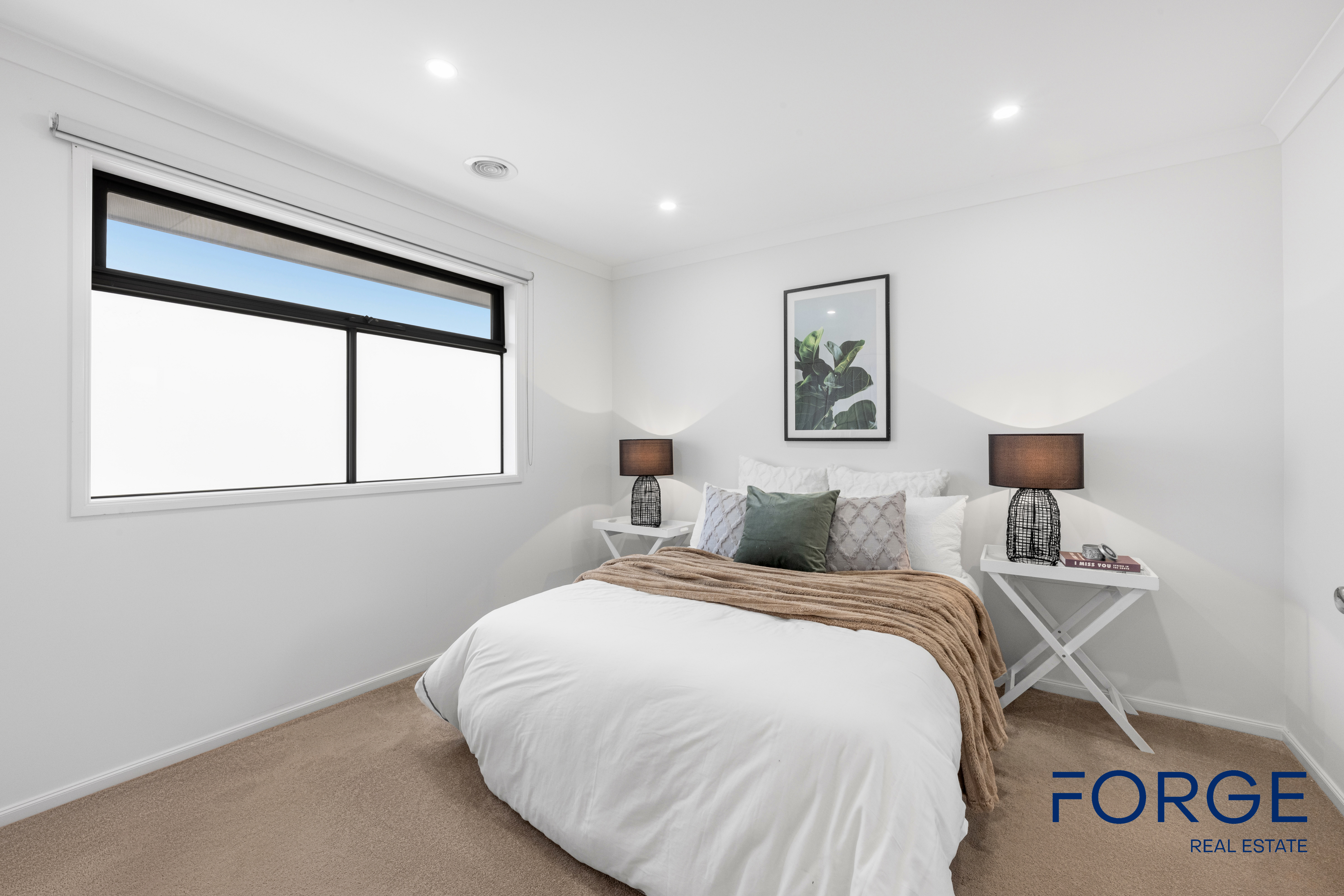 4-bedroom unit at UNIT 1 129 WINDELLA CRESCENT, Glen Waverley VIC 3150, Monash, Victoria