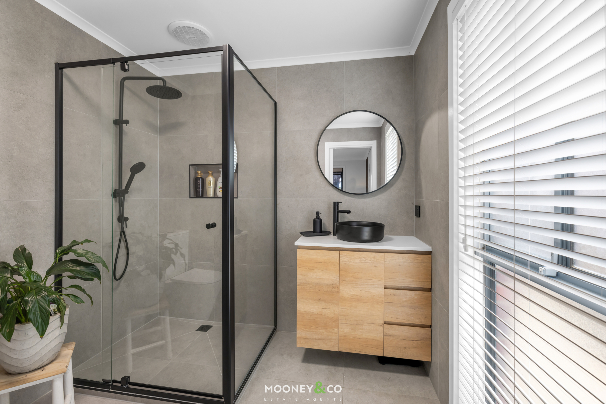 48 Ferndown Drive, Cranbourne, VIC 3977 - Image 8