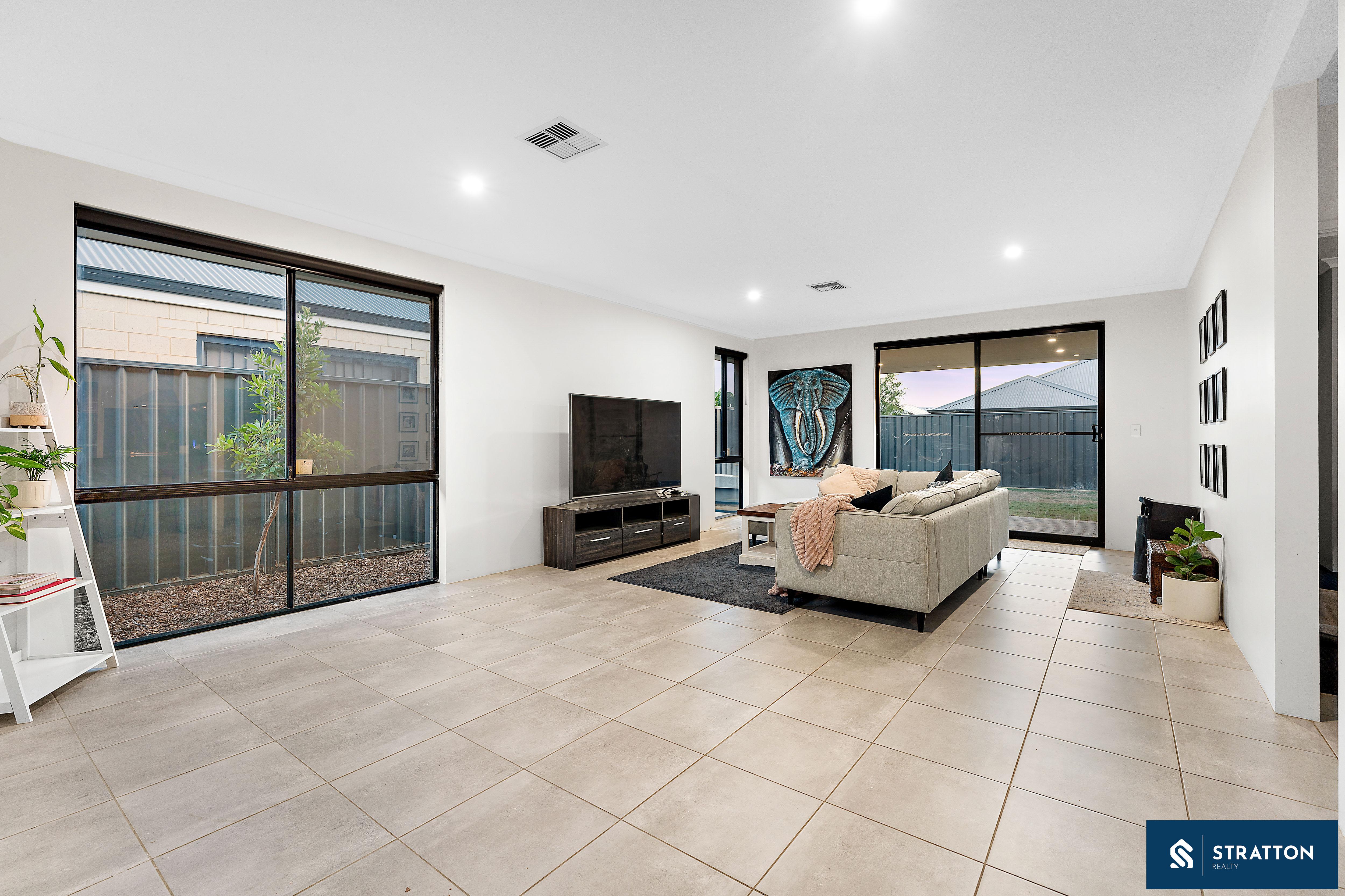 4-bedroom house at 17 Macintyre View, Hilbert, WA 6112, Armadale, Western Australia
