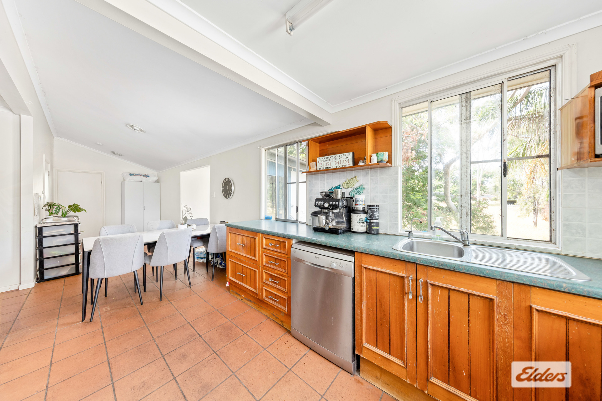 4-bedroom house at 5 EDWARDS PLACE, Emerald QLD 4720, Central Highlands (Qld), Queensland