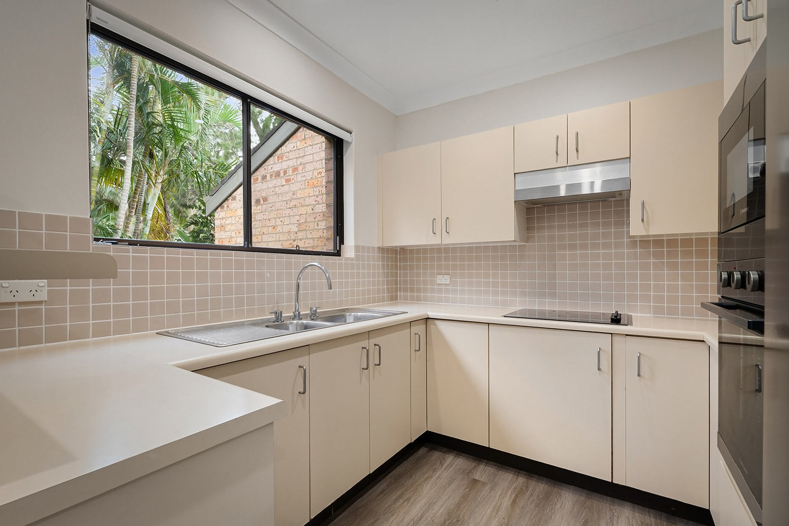 36/82 Avalon Parade, Avalon Beach, NSW 2107 - Image 2