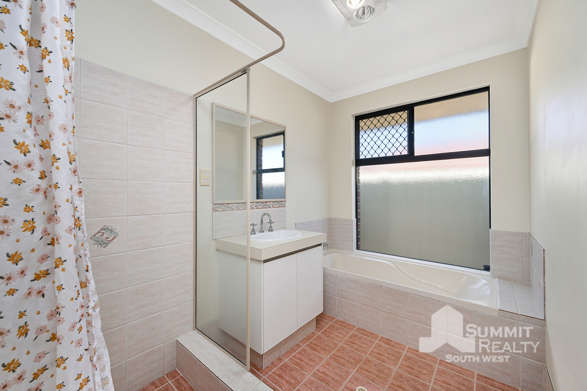 4-bedroom house at 11 SUNDEW TRAIL, Glen Iris WA 6230, Bunbury, Western Australia