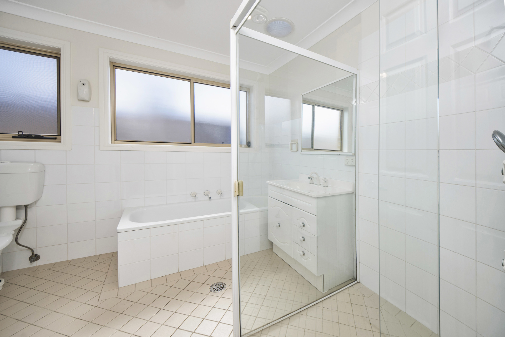 3/107 Gannons Road, Caringbah South, NSW 2229 - Image 5