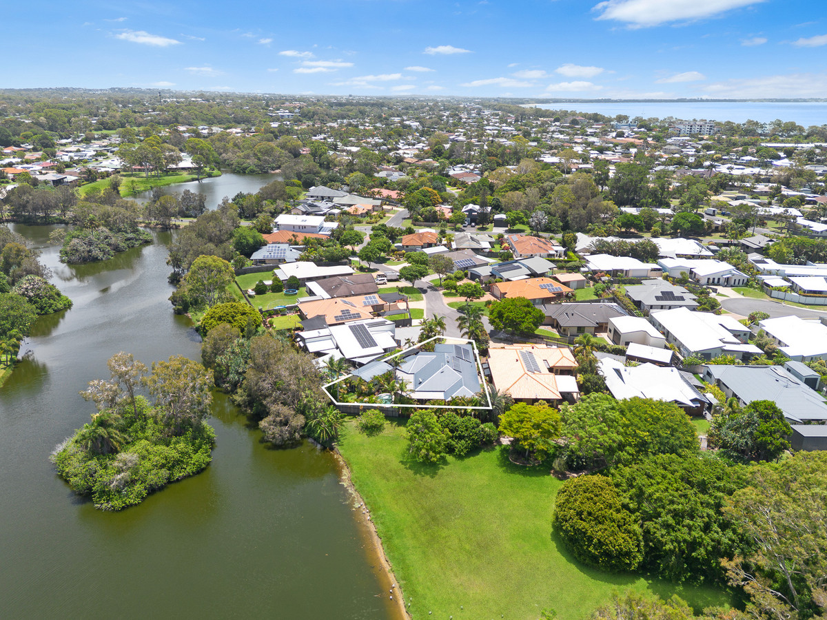 15 TREVISO COURT, Urangan QLD 4655 - Image 1