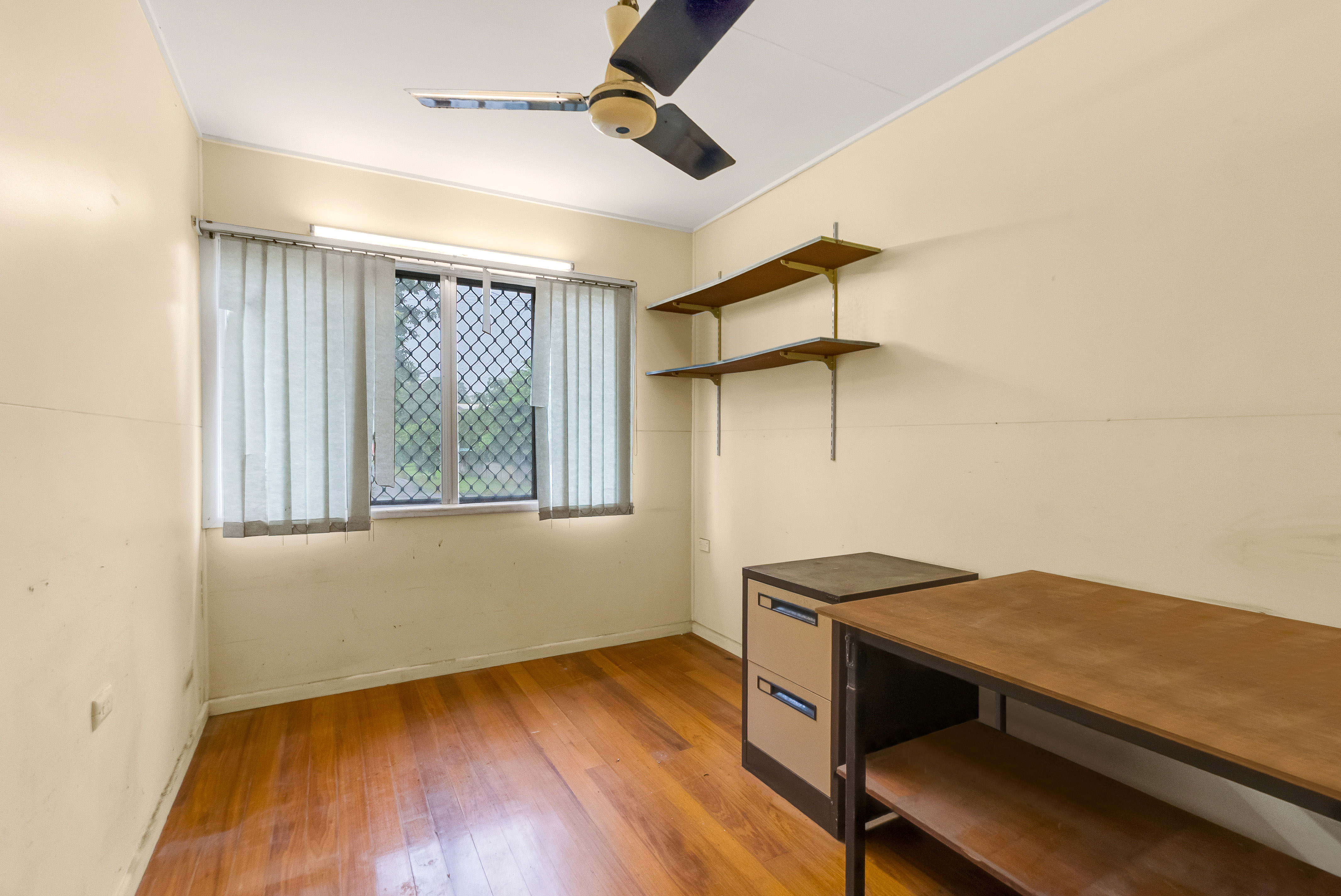 451-453 MCCOOMBE STREET, Mooroobool QLD 4870 - Image 7