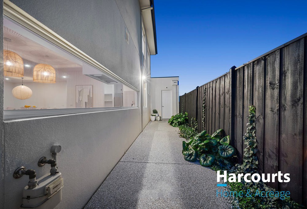 5-bedroom house at 26 Watergardens Cct, Lyndhurst, Vic, 3975, Casey, Victoria